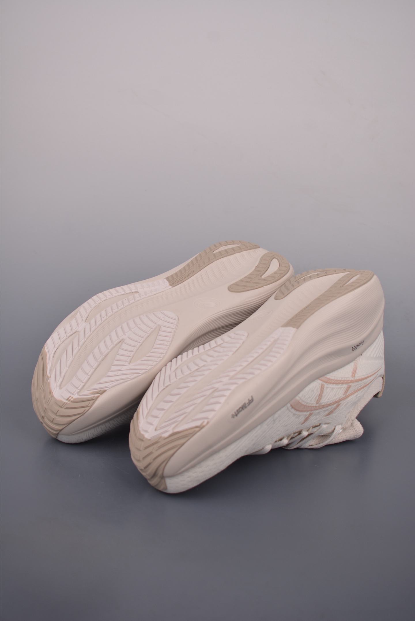 Asics GEL-Nimbus 27 Running Shoes - Olympic Edition for Peak Performance 4 i1751316028878 3840 0 2