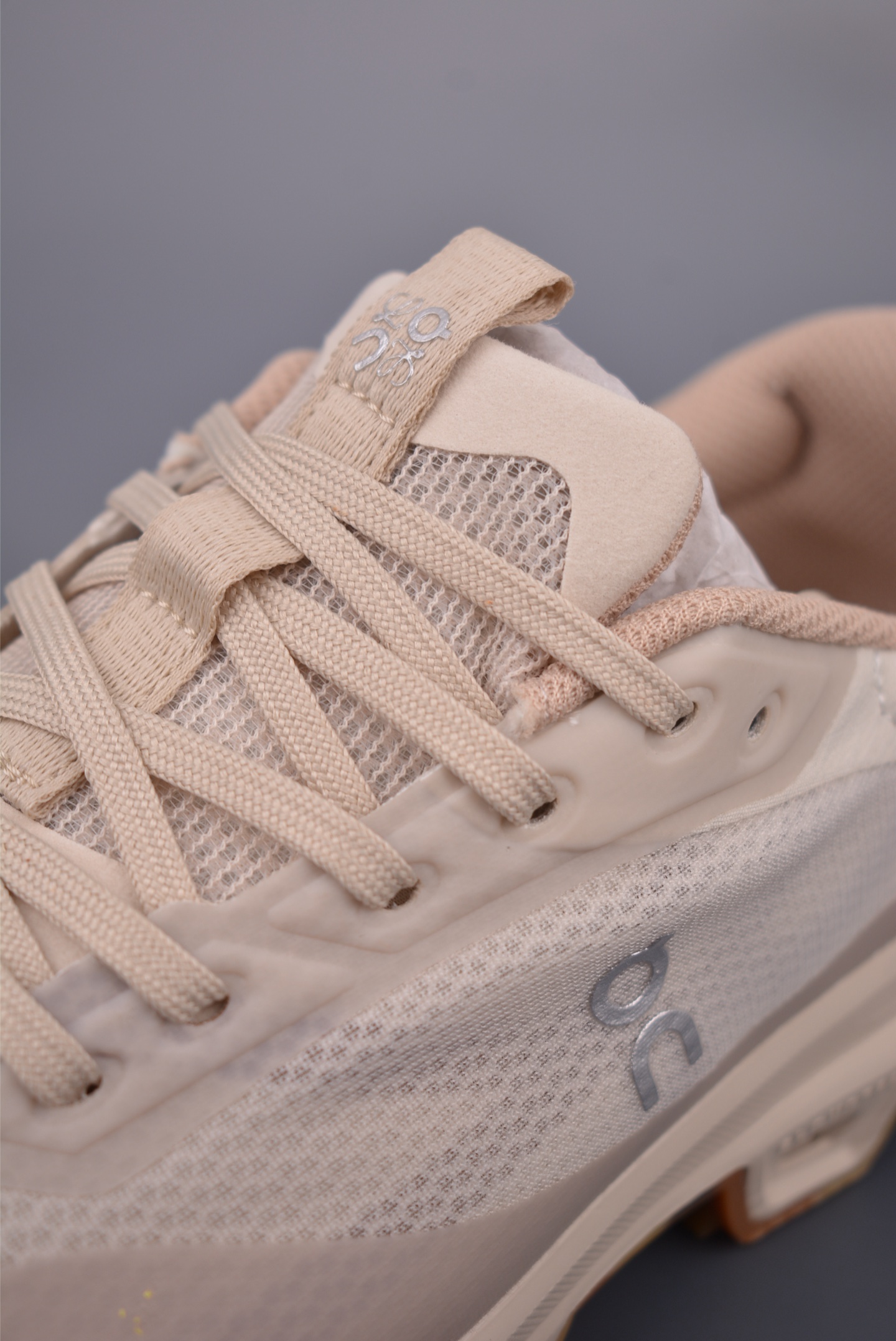 Loewe Cloudtilt Outdoor Running Shoes - Lightweight & Breathable 8 i1751316086980 9604 0 6