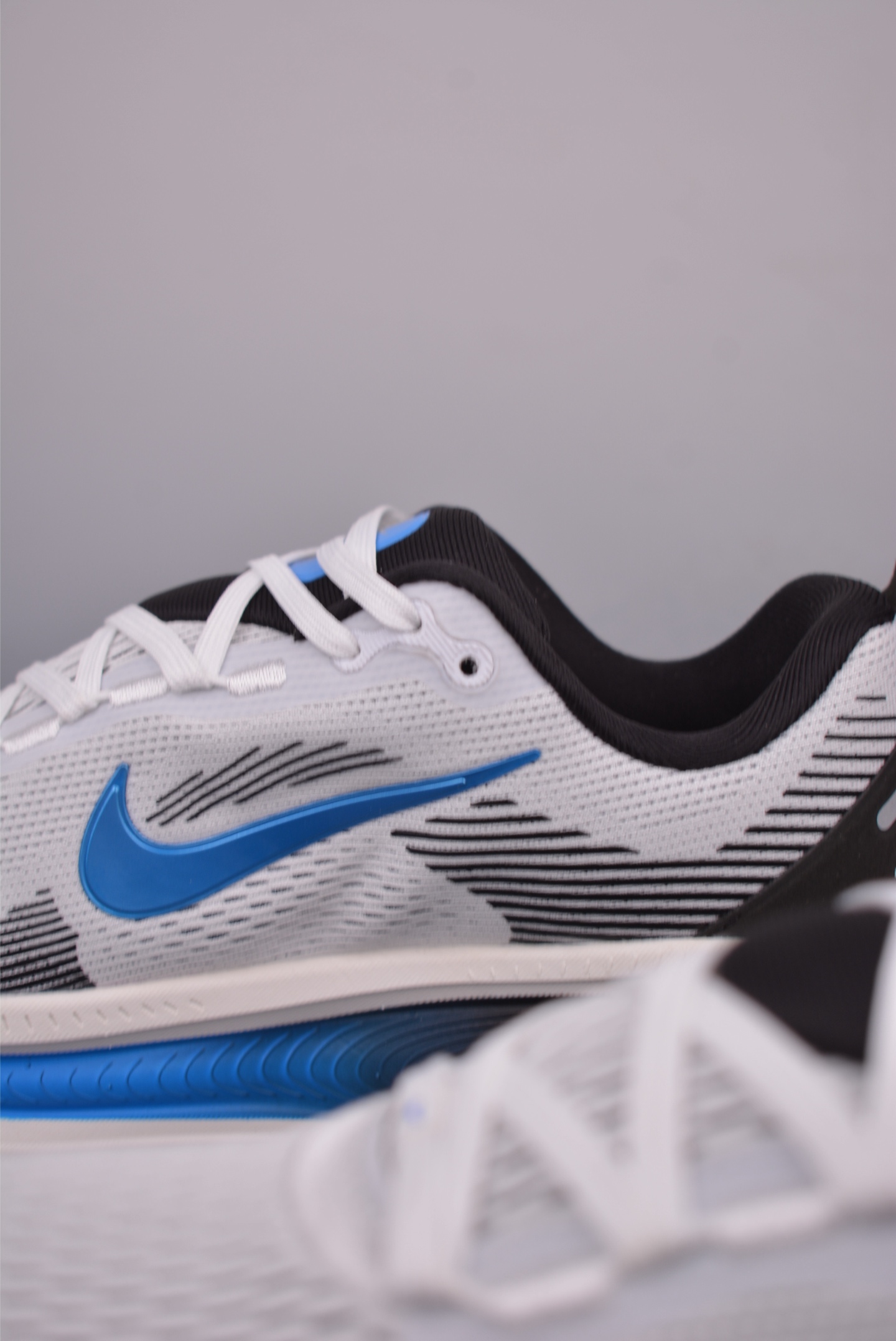 Nike Air Zoom Vomero 18 Running Shoes - Enhanced Cushioning & Performance 8 i1751316350627 2205 0 7
