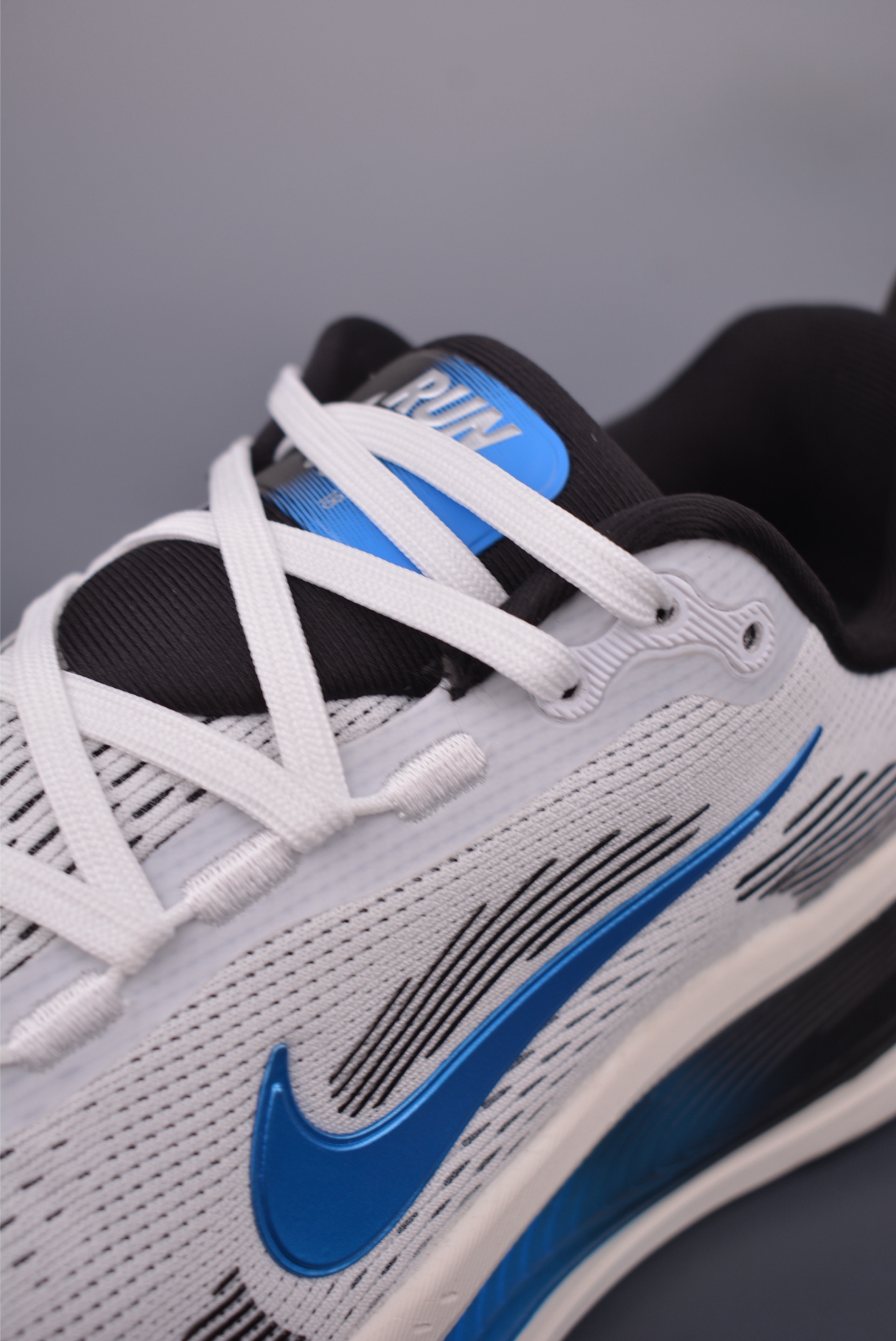 Nike Air Zoom Vomero 18 Running Shoes - Enhanced Cushioning & Performance 7 i1751316350644 3834 0 6
