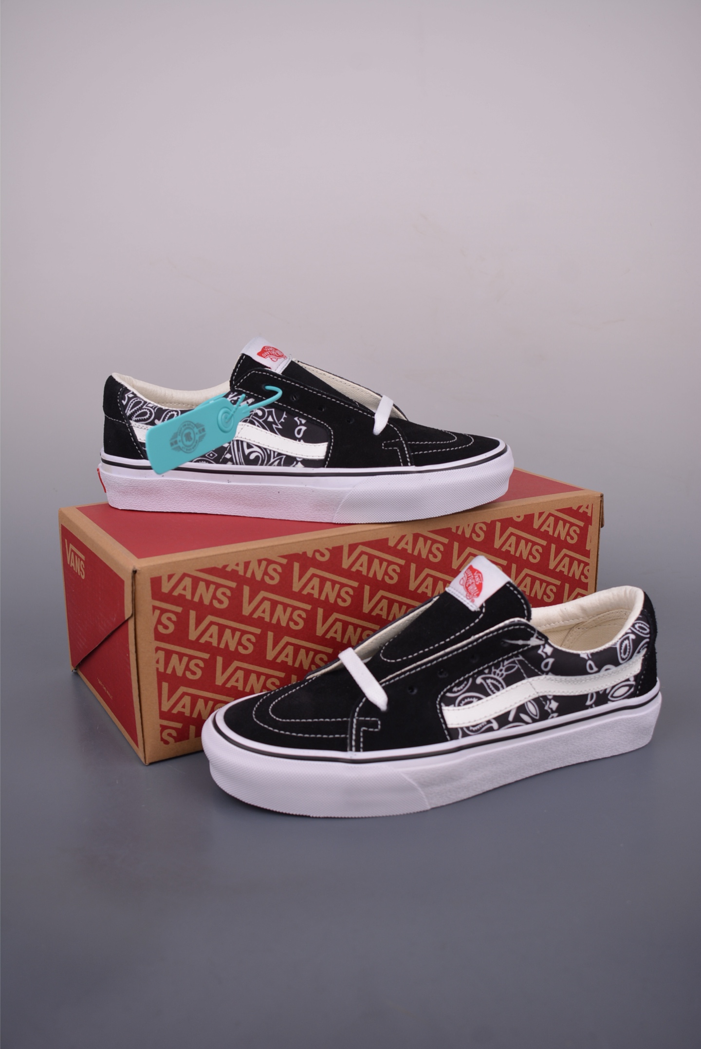 Vans SK8-Low Black White Paisley Canvas Sneakers Low Top Skate Shoes 6 i1751317320313 7298 0 4