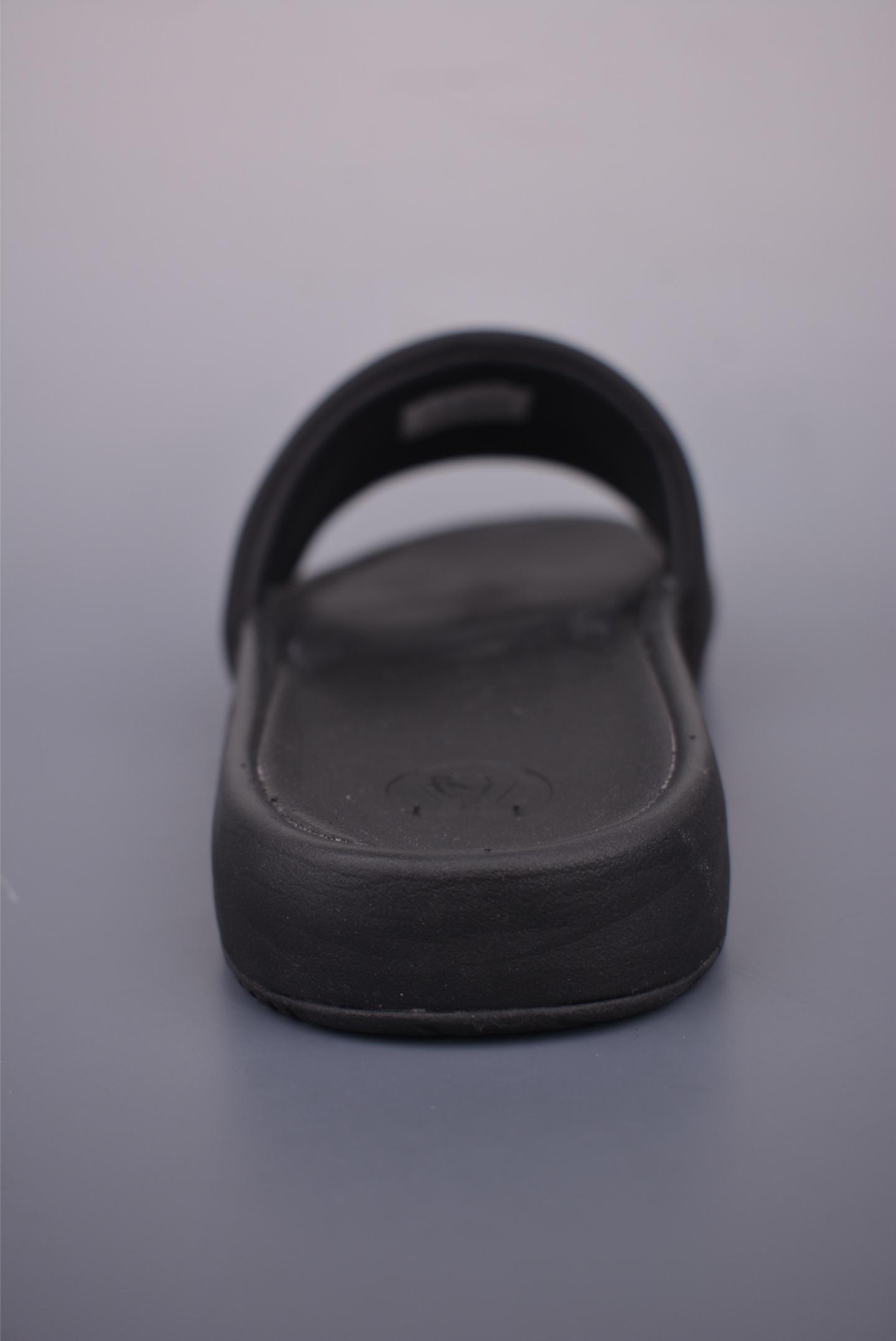 Lululemon Restfeel Slide Lightweight Comfortable Anti-slip One-piece Sandals 4 i1751317480238 705 0 3