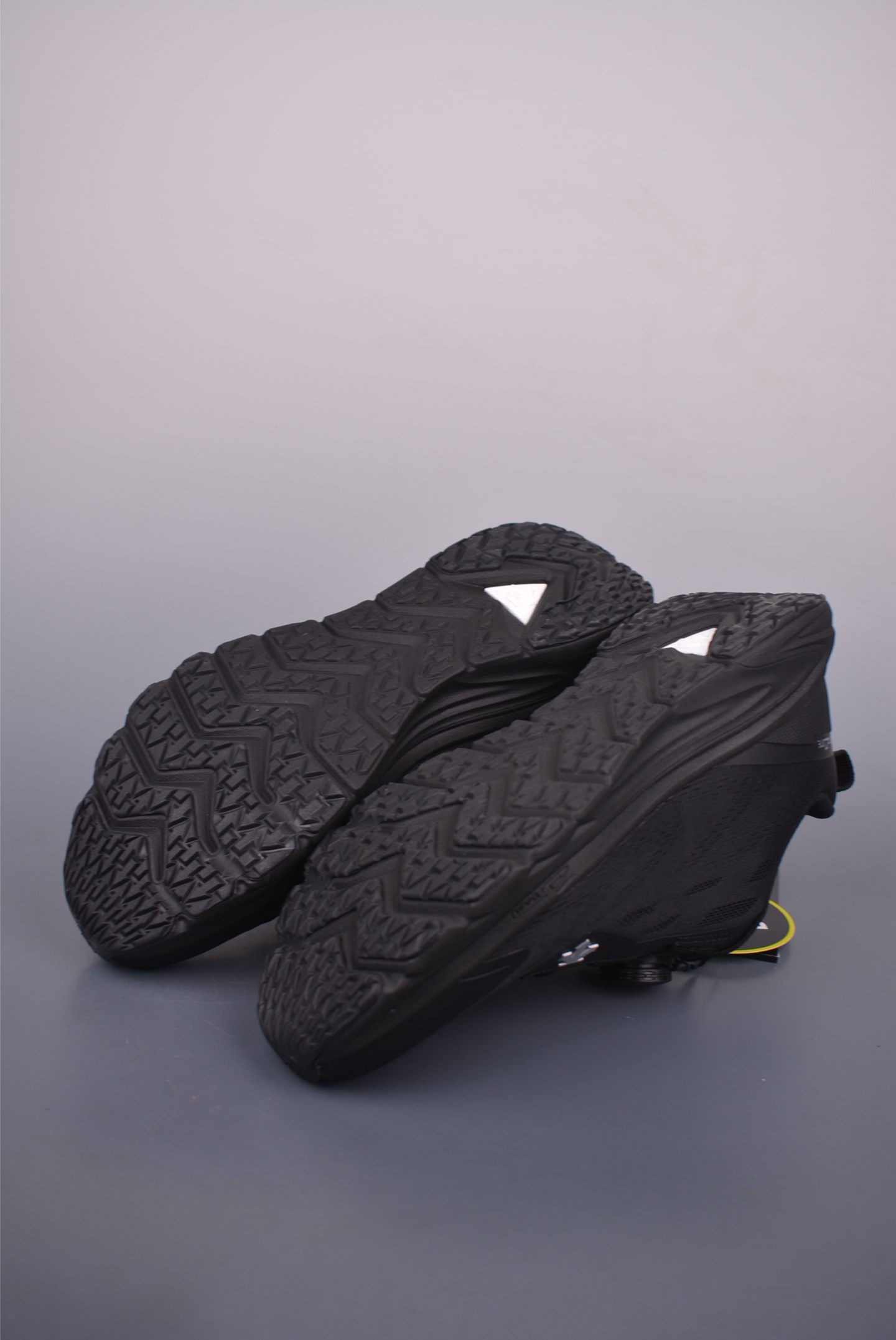 Descente Ease Wire Men's Trail Running Shoes | Waterproof Hiking Sneakers 3 i1751322448034 6662 0 2