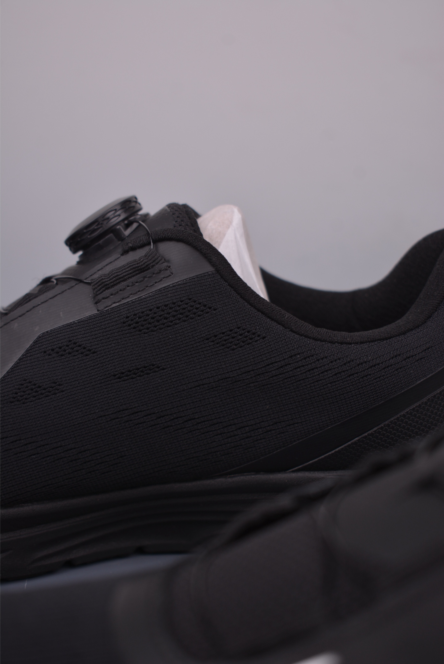 Descente Ease Wire Men's Trail Running Shoes | Waterproof Hiking Sneakers 8 i1751322448064 6476 0 7