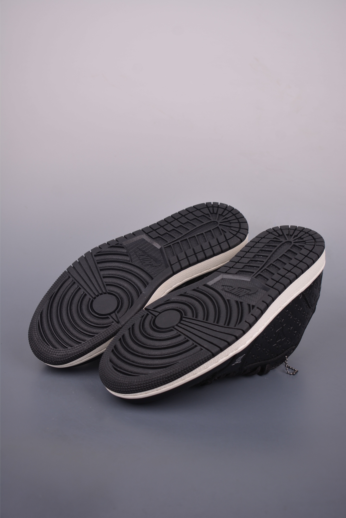 Louis Vuitton Trainer Sneaker Low Black Leather, Size 39-45 3 i1751323083662 2711 0 2