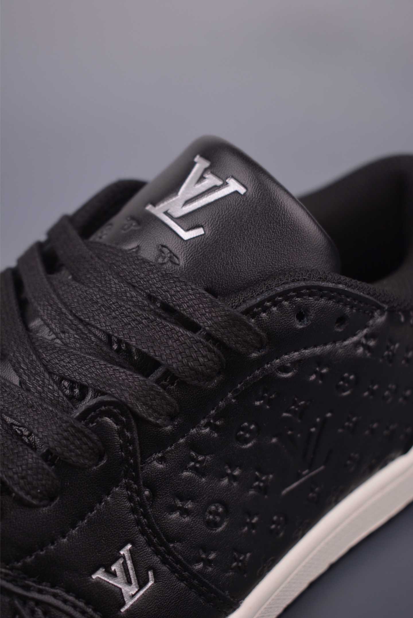 Louis Vuitton Trainer Sneaker Low Black Leather, Size 39-45 7 i1751323086724 3056 0 6