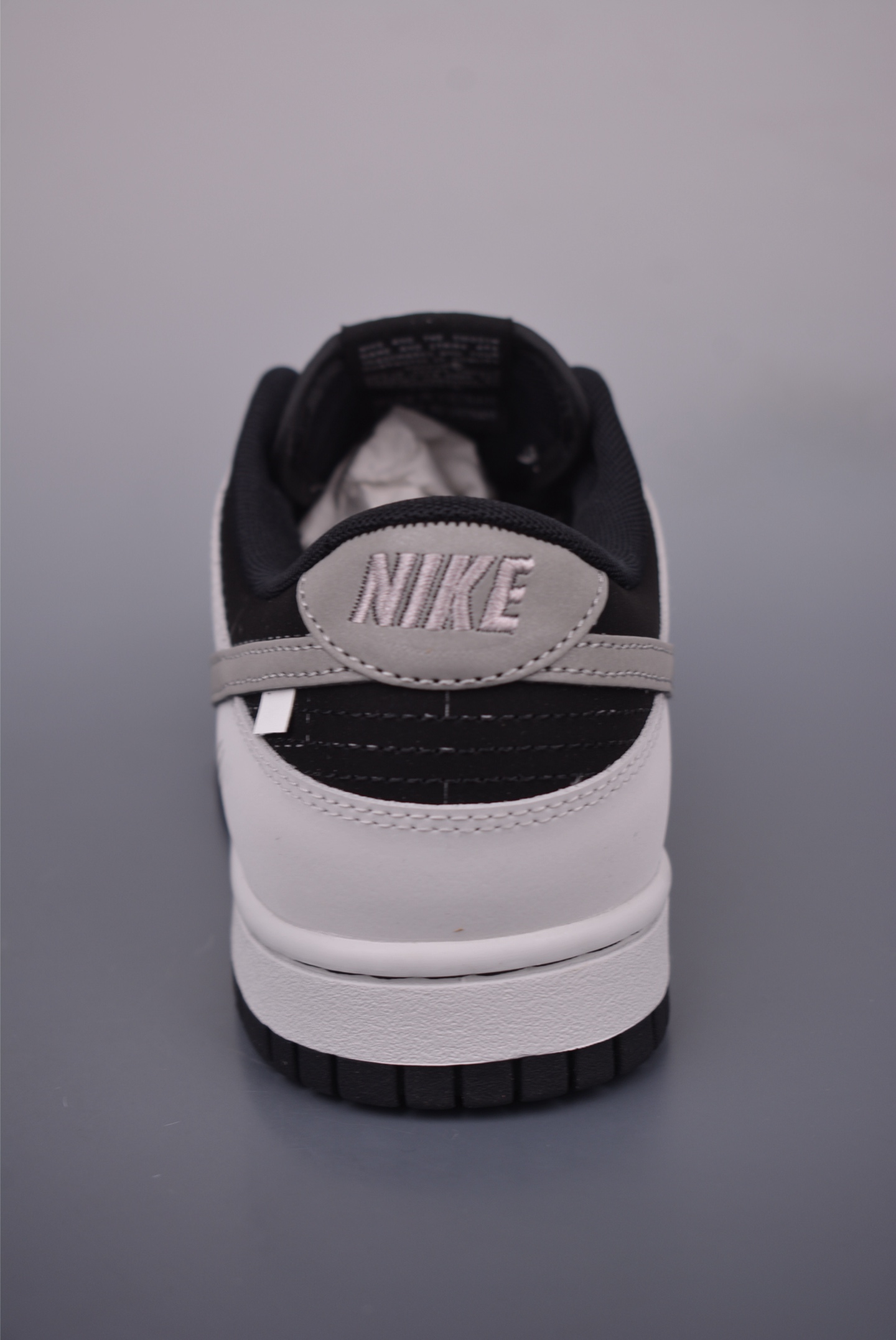 Nike SB Dunk Low Trailblazer Black White Sneakers WB0414-002 4 i1751324074839 5130 0 3