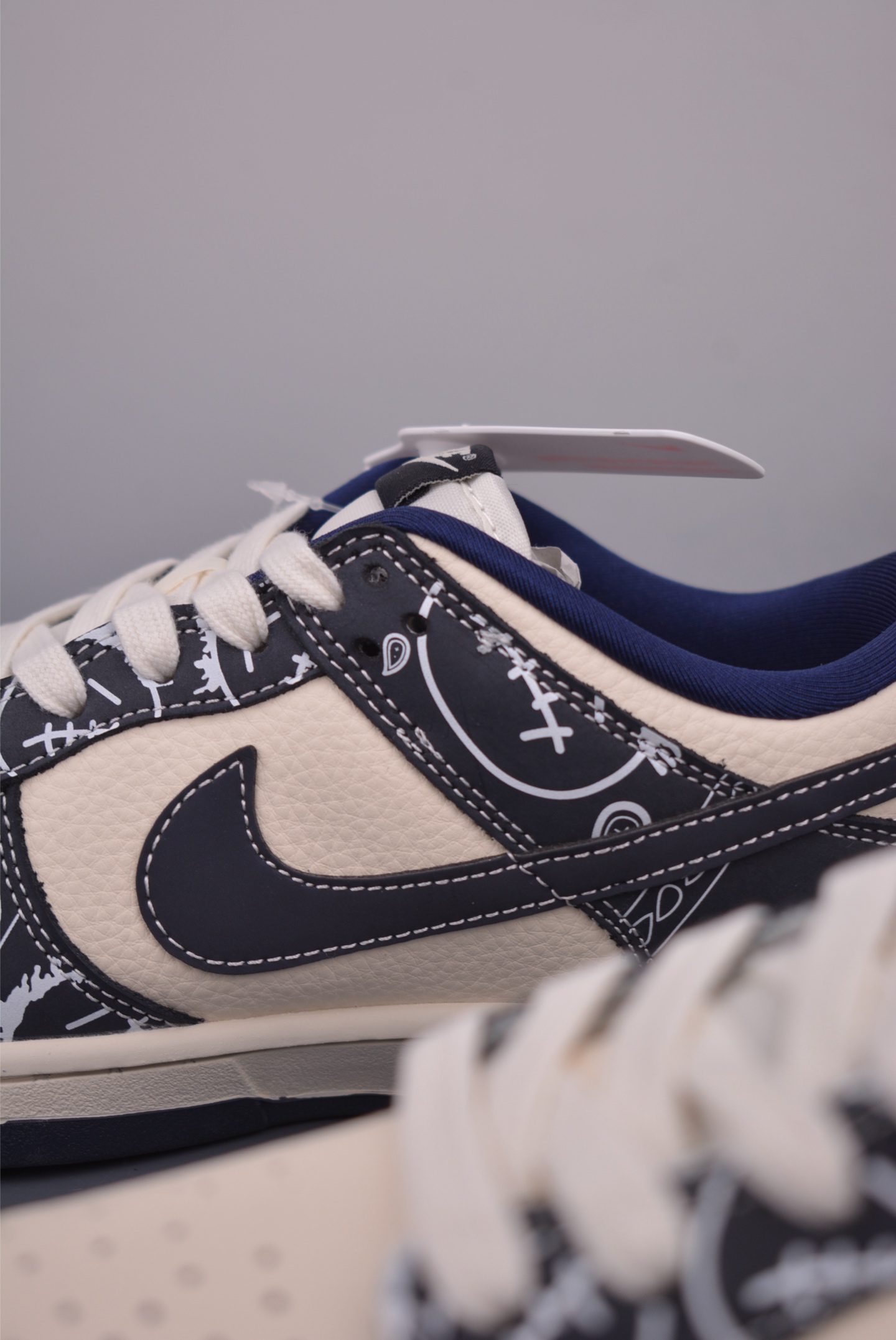 Nike SB Dunk Low Paisley Pack Casual Shoes 9 i1751324314723 1401 0 7