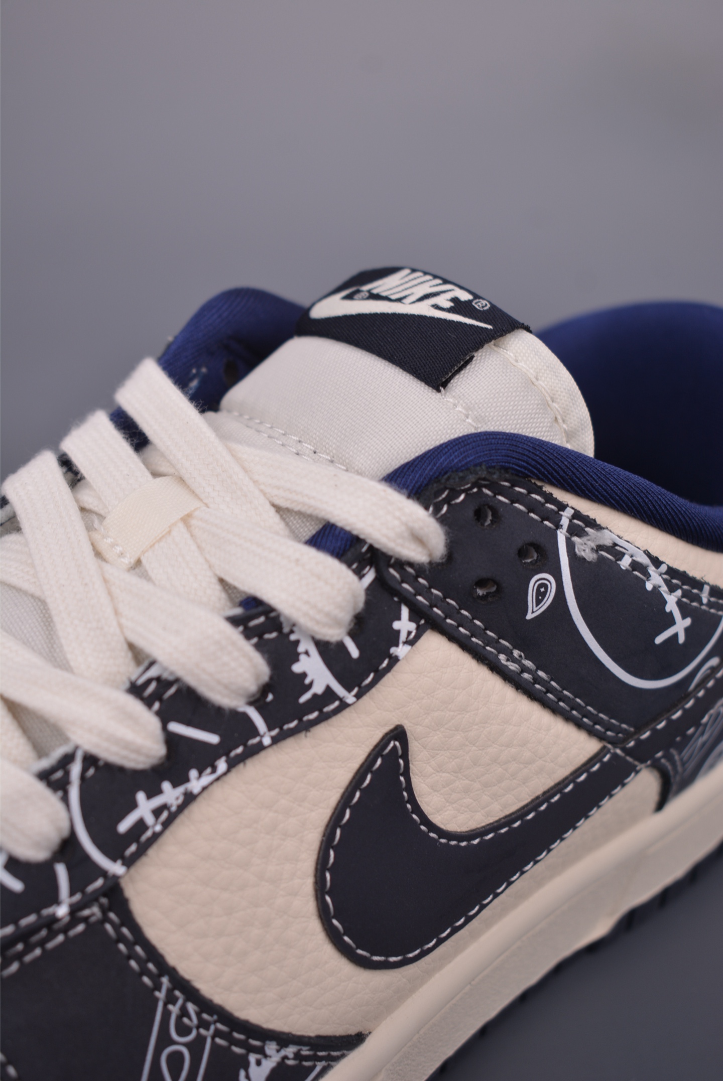 Nike SB Dunk Low Paisley Pack Casual Shoes 8 i1751324332825 4964 0 6