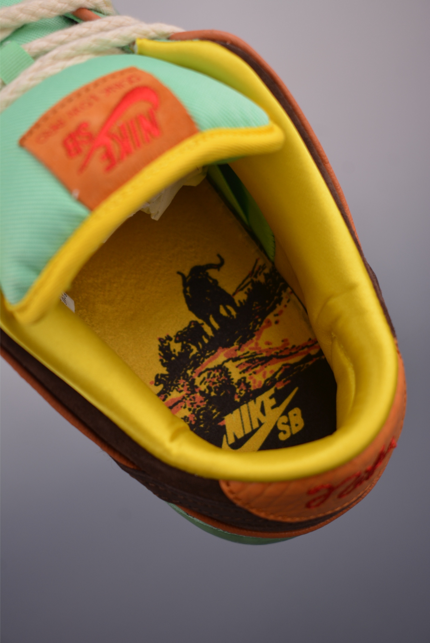 Nike SB Dunk Low Shenron: Exclusive Edition Sneakers for Ultimate Style 10 i1751324481379 7533 0 8