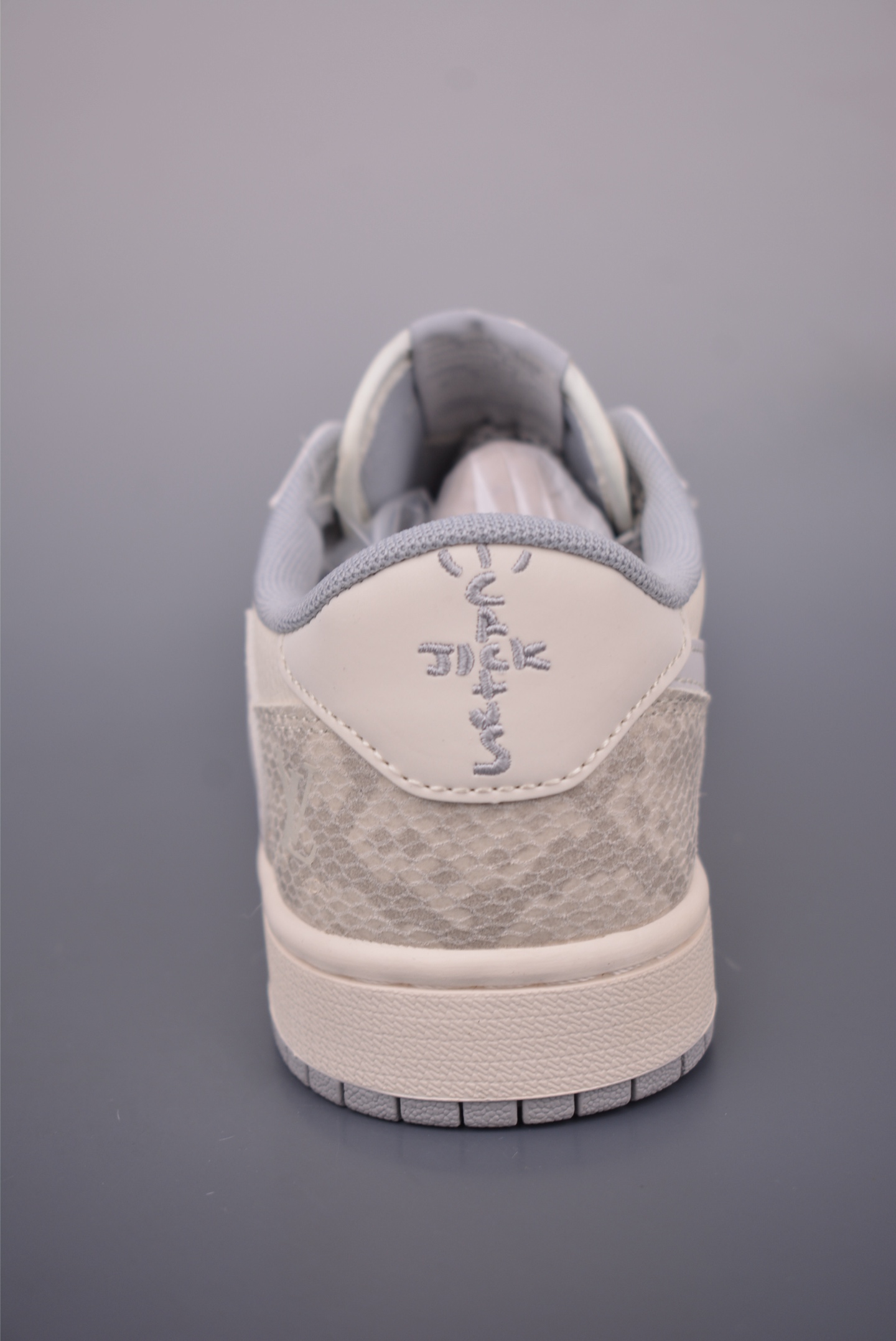 Fragment x Travis Scott x Louis Vuitton Air Jordan 1 Low - Designer Sneakers 4 i1751324625827 4215 0 3