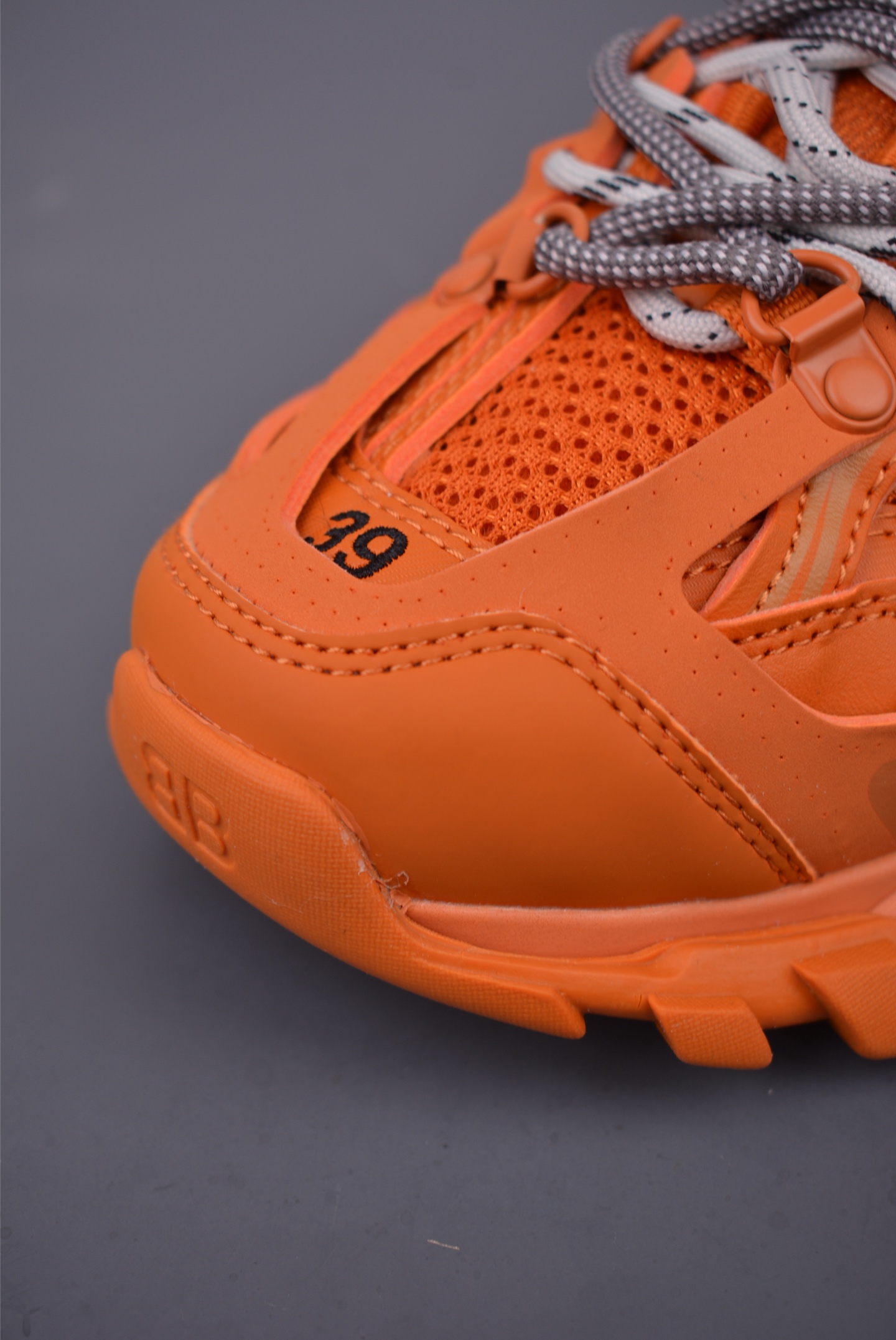 380 Balenciaga巴黎世家 Track Trail 巴黎世家三代 户外概念复古老爹鞋 800590 WTRHK-Chinese UA Cheap High Quatity Brand Clothes Bags handbags Sneakers wholesale wholesaler seller from China Factory suppliers Fashion Clothing Shoes best Quality Beautiful Price 380 Balenciaga巴黎世家 Track Trail 巴黎世家三代 户外概念复古老爹鞋 800590 WTRHK