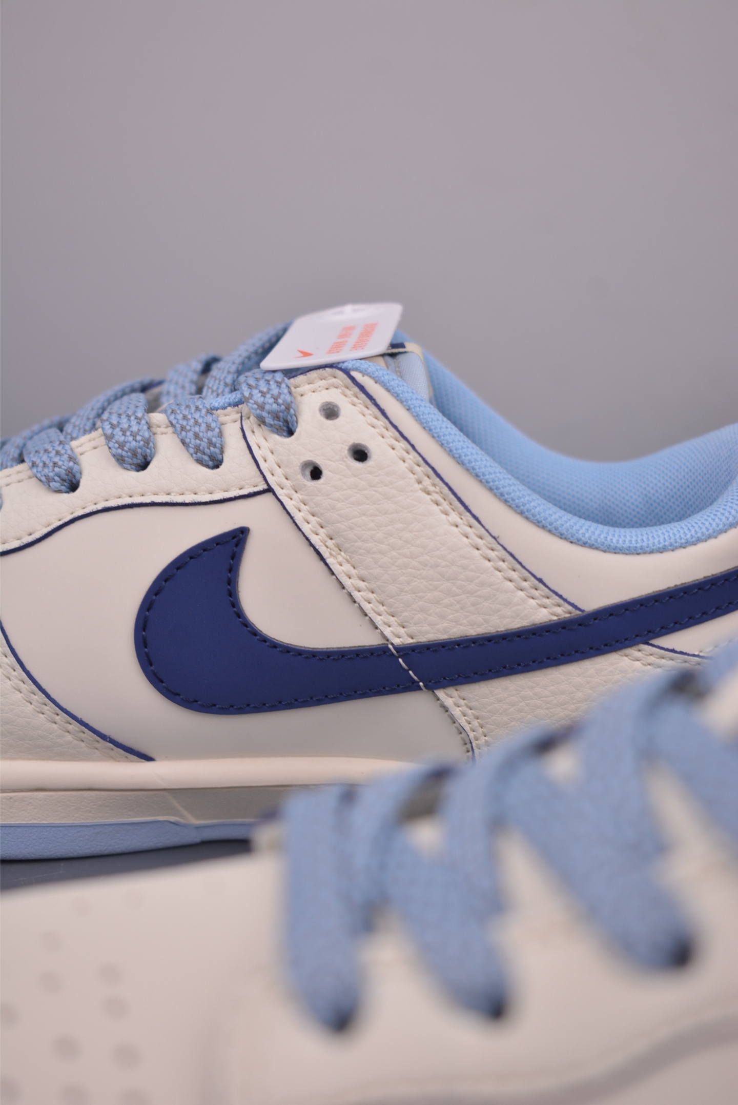 Nike SB Dunk Low Supreme Collab Cream and Navy Blue Men's Sneakers 9 i1751398091084 5954 0 7