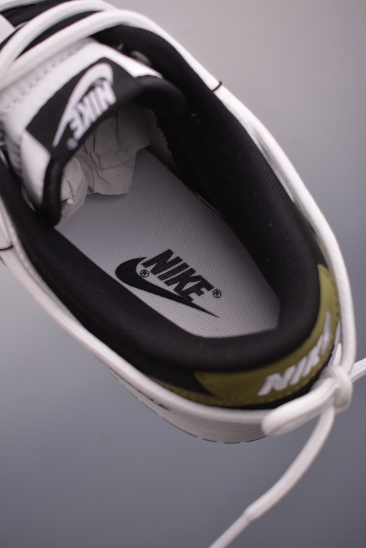 Nike SB Dunk Low 'Just Do It' Black & White Sneakers - Limited Edition 10 i1751398355044 2609 0 8