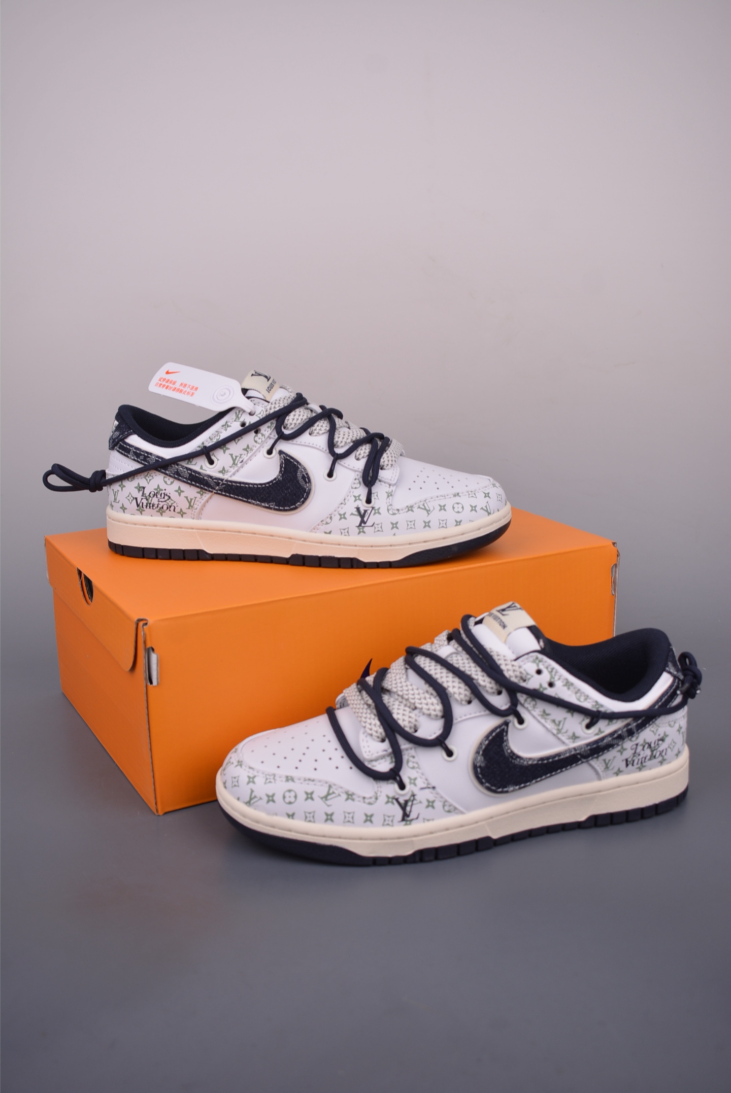Nike SB Dunk Low Louis Vuitton Custom Sneakers - Stylish & Unique 6 i1751398455761 9662 0 4