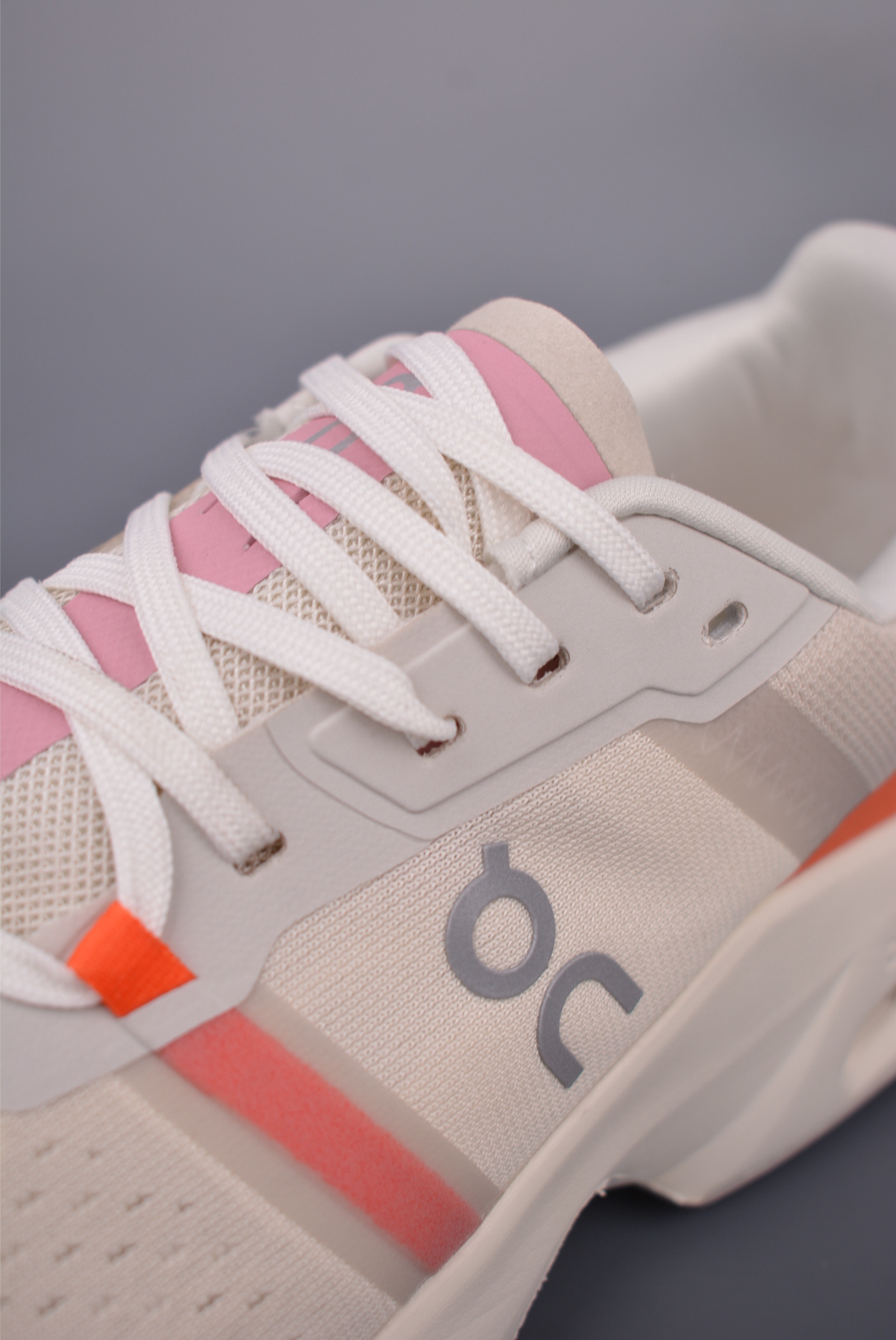 On Running Cloudmonster Hyper PLS TL Women's Running Shoes - Style & Comfort 8 i1751494222639 4732 0 6