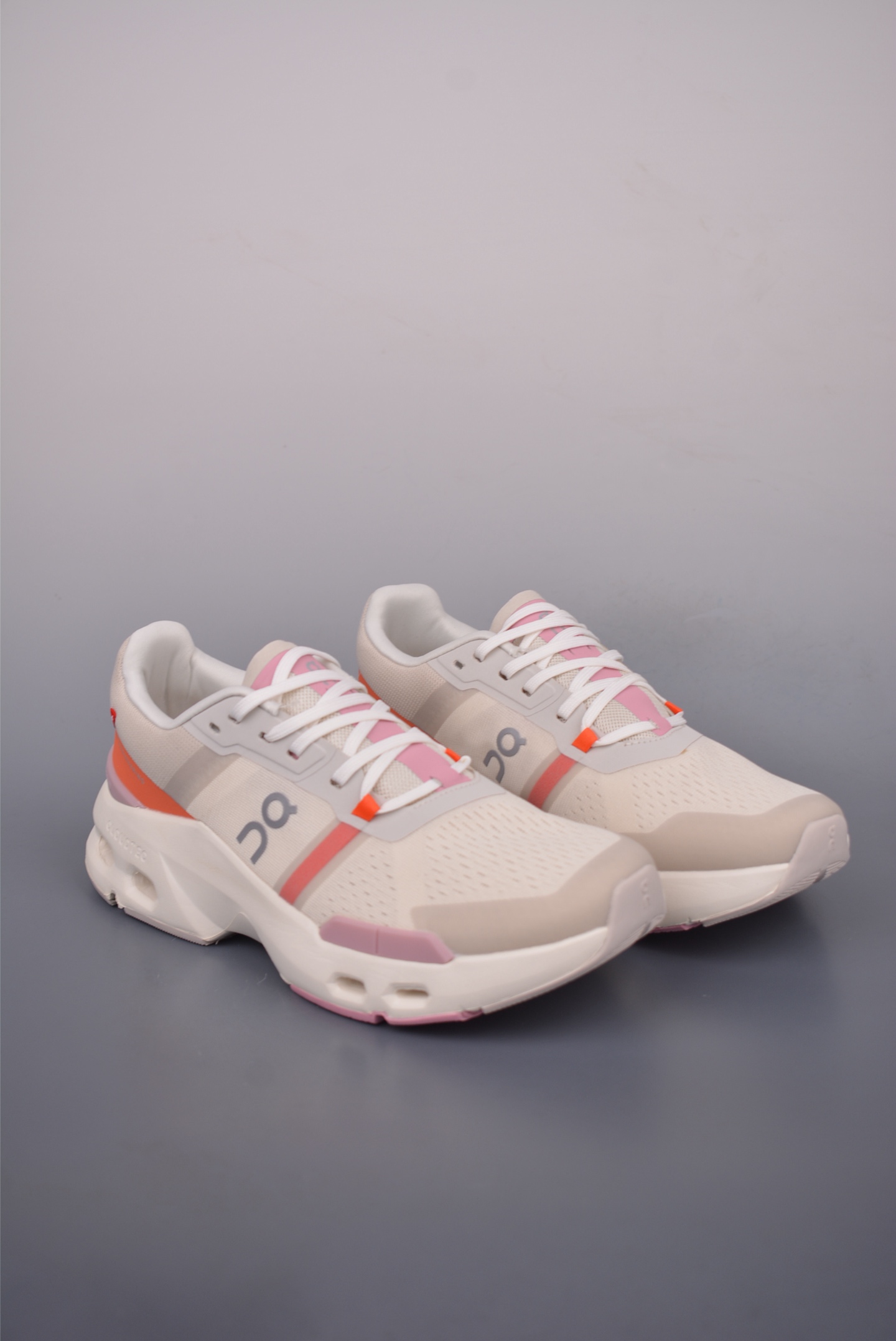 On Running Cloudmonster Hyper PLS TL Women's Running Shoes - Style & Comfort 2 i1751494223955 4536 0 0