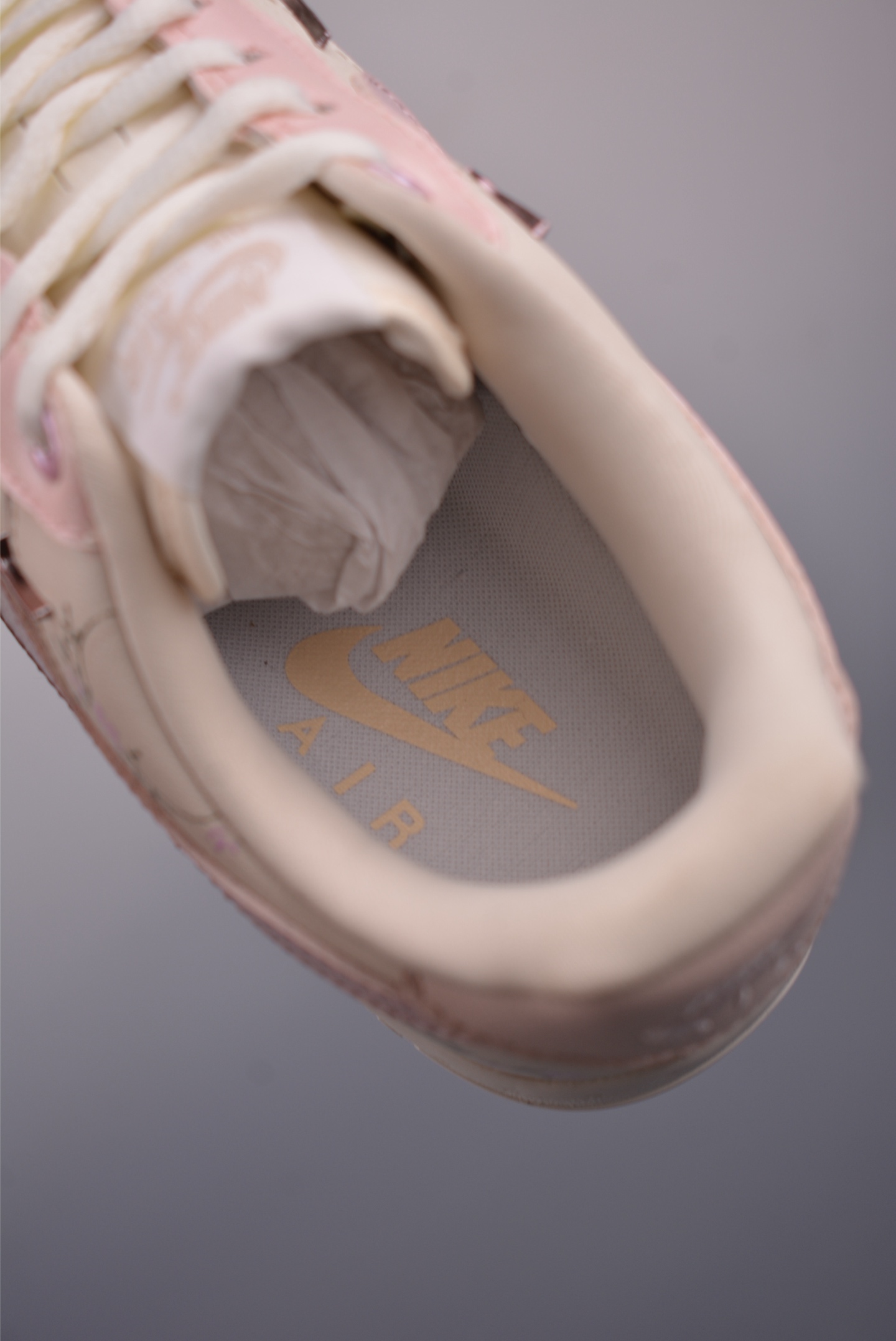 260 Nike Air Force 1 Low 浅粉樱花 FV8110-182