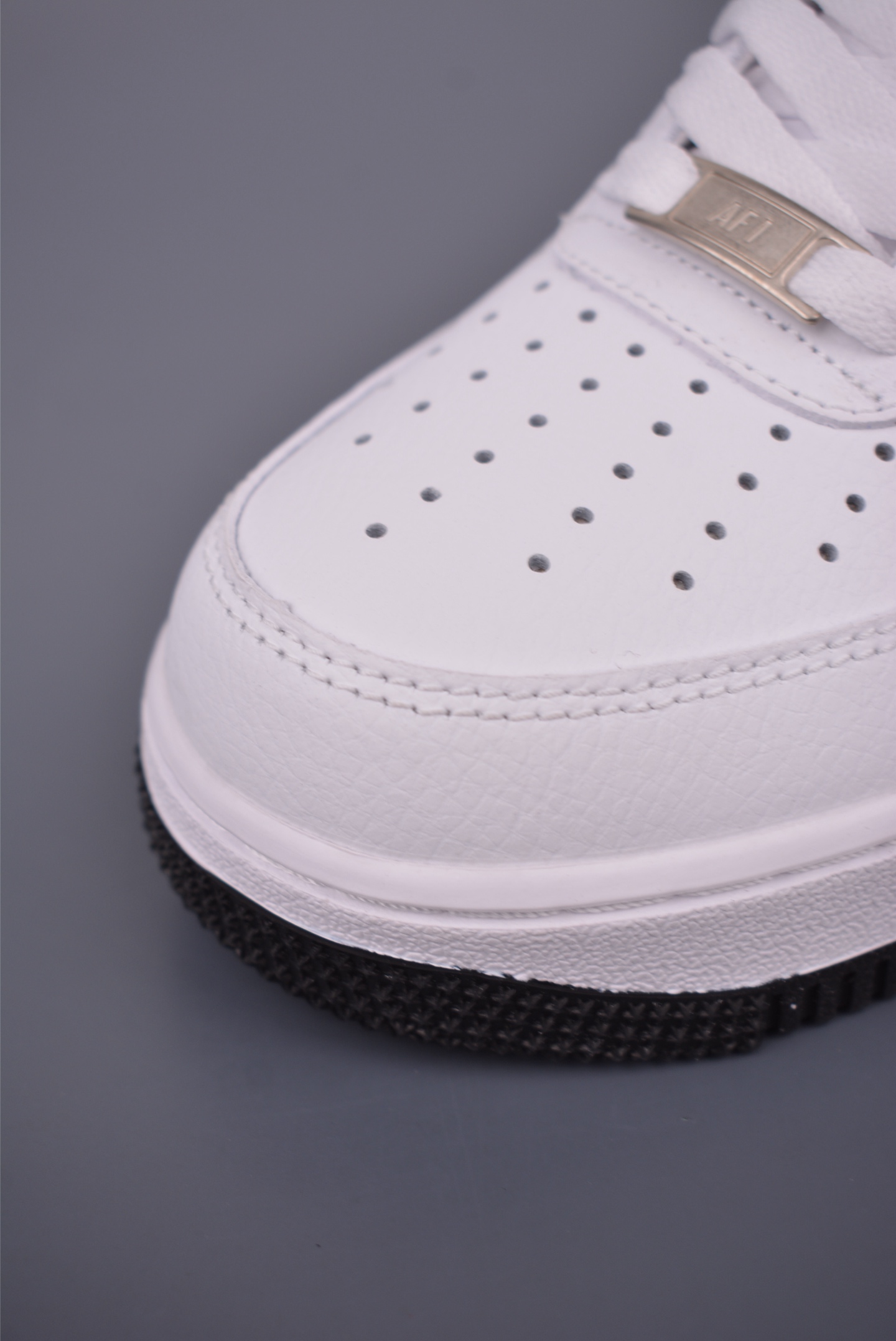 Nike Air Force 1 Low White Black: Classic Style with Premium Comfort 7 i1751494508614 956 0 5