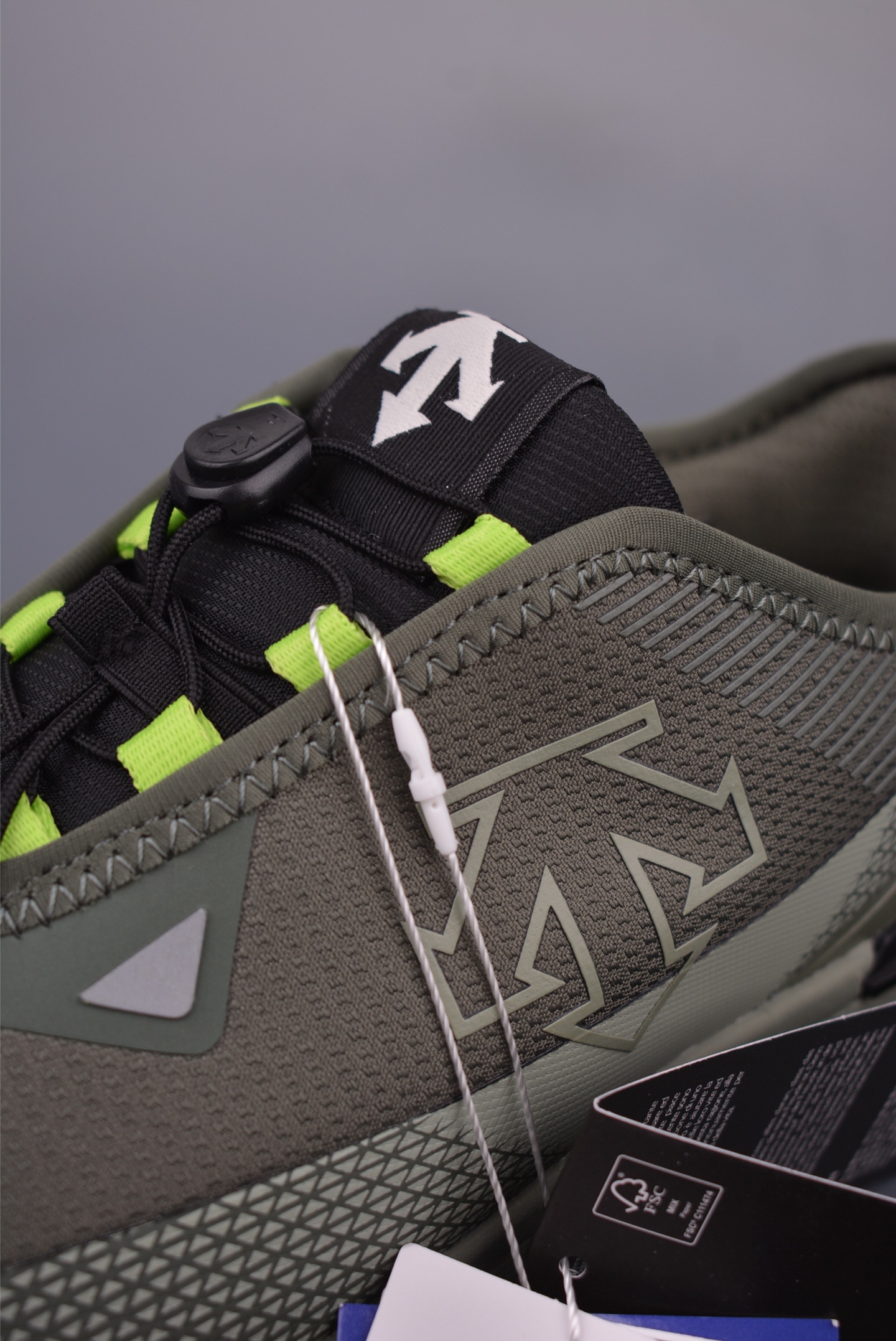Descente Snow Ride Lightweight Cushioned Trail Running Shoes 8 i1751494906927 4184 0 6