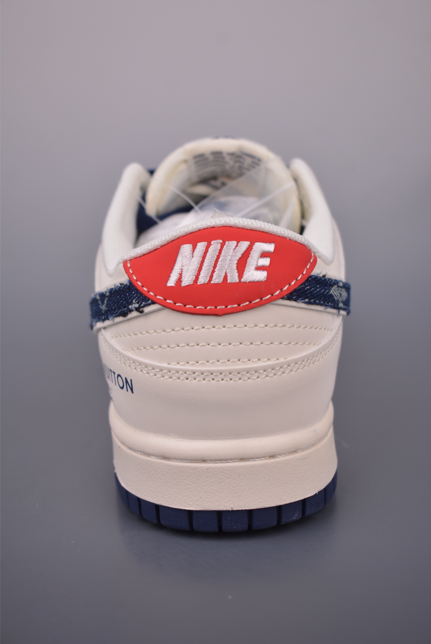 Nike SB Dunk Low x Louis Vuitton Cream Blue Sneakers - Limited Edition 4 i1751496054216 7516 0 3