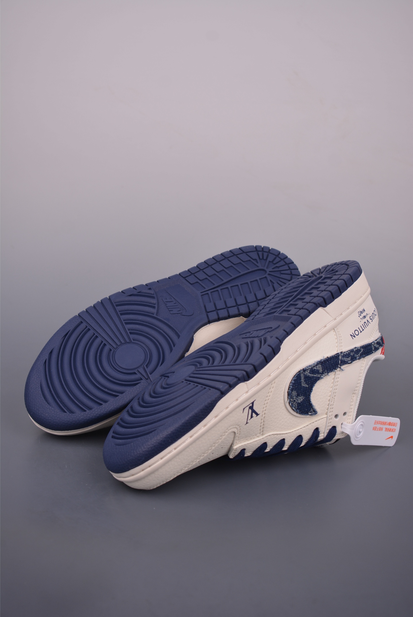 Nike SB Dunk Low x Louis Vuitton Cream Blue Sneakers - Limited Edition 3 i1751496055774 8980 0 2