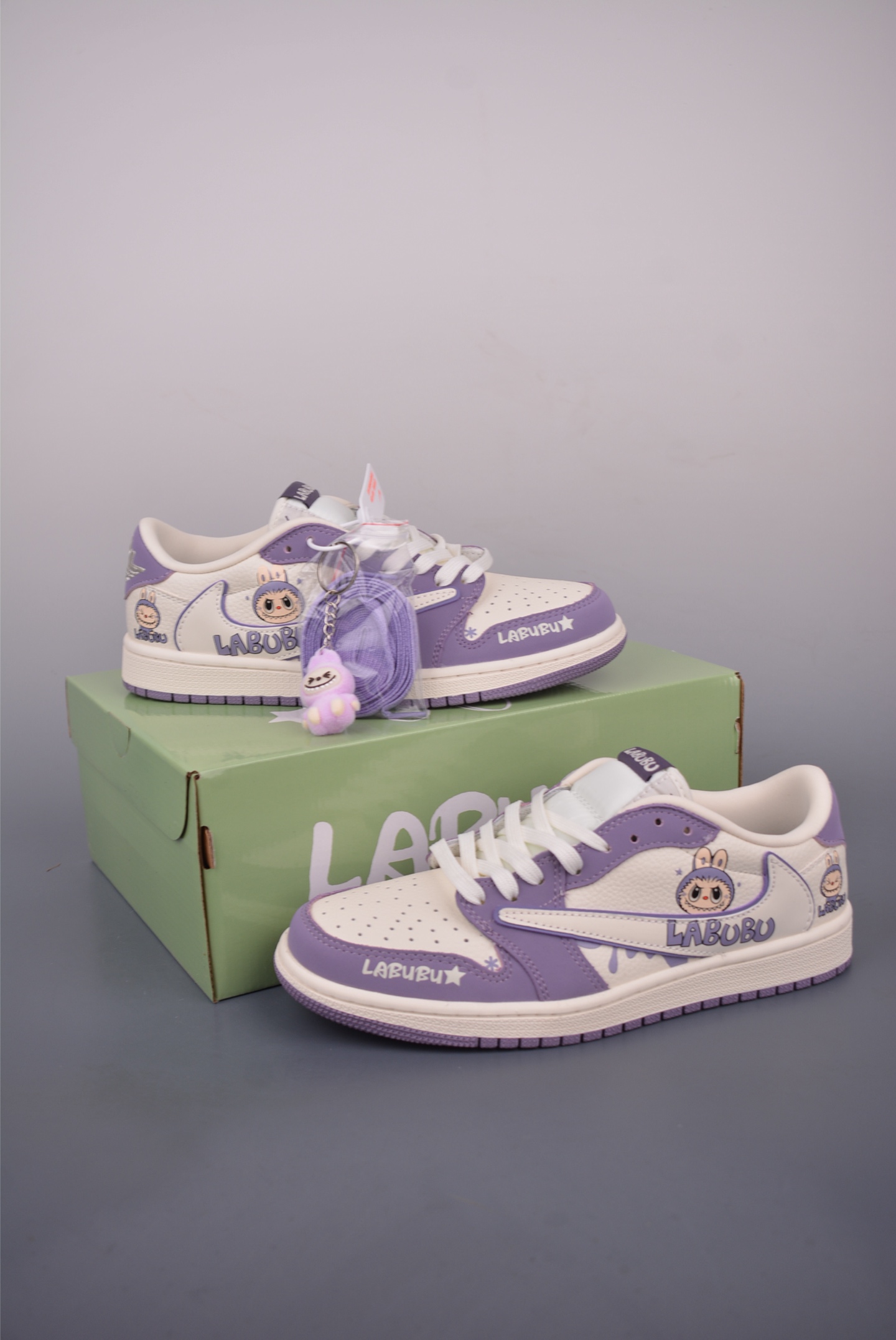 260 Fragment x Travis Scott x LUBUBU Air Jordan 1 Low 三方联名倒钩 XB1979-010