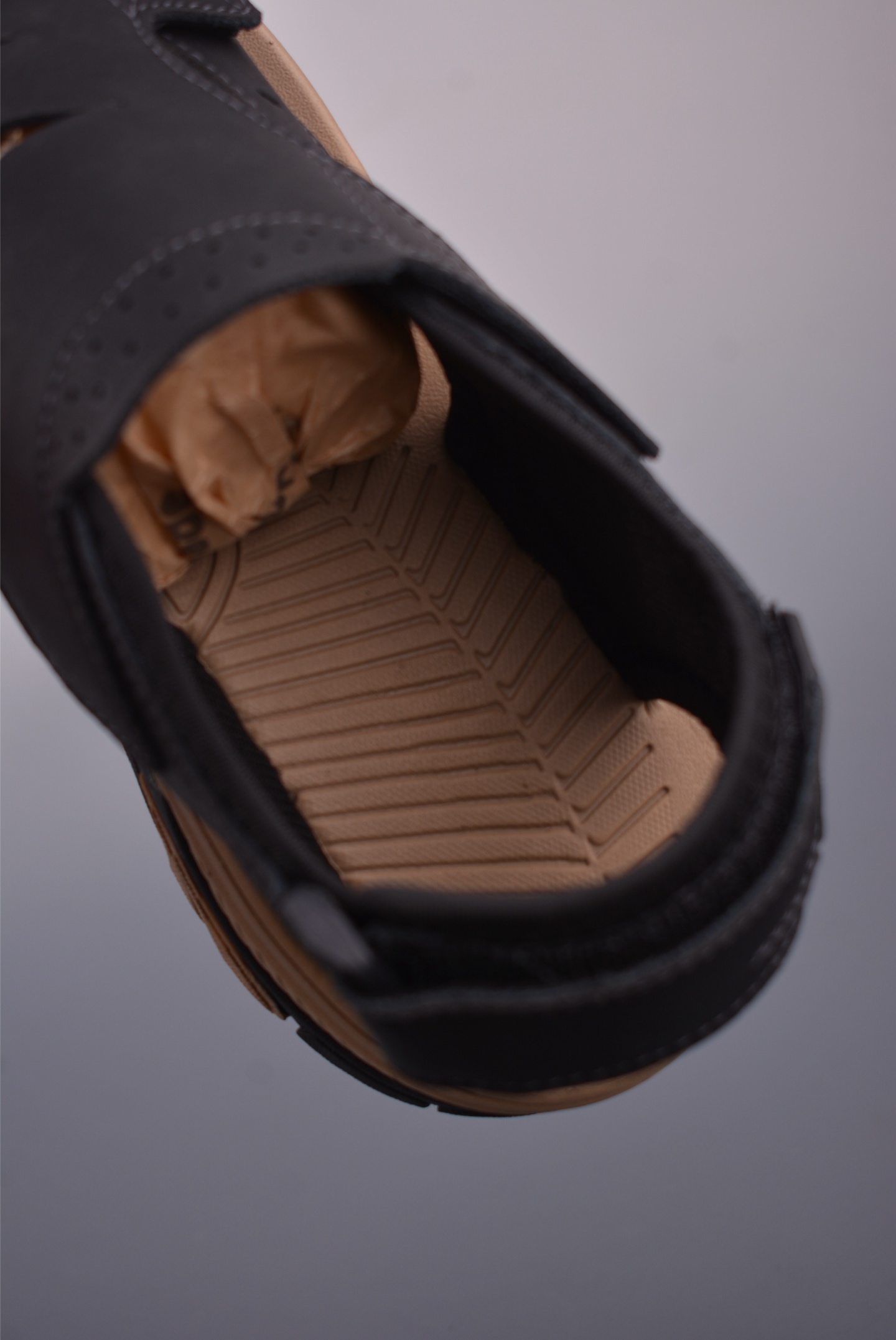 CAT Men's Outdoor Closed Toe Sport Sandals Breathable Leather Beach Shoes 10 i1751497760789 2848 0 8