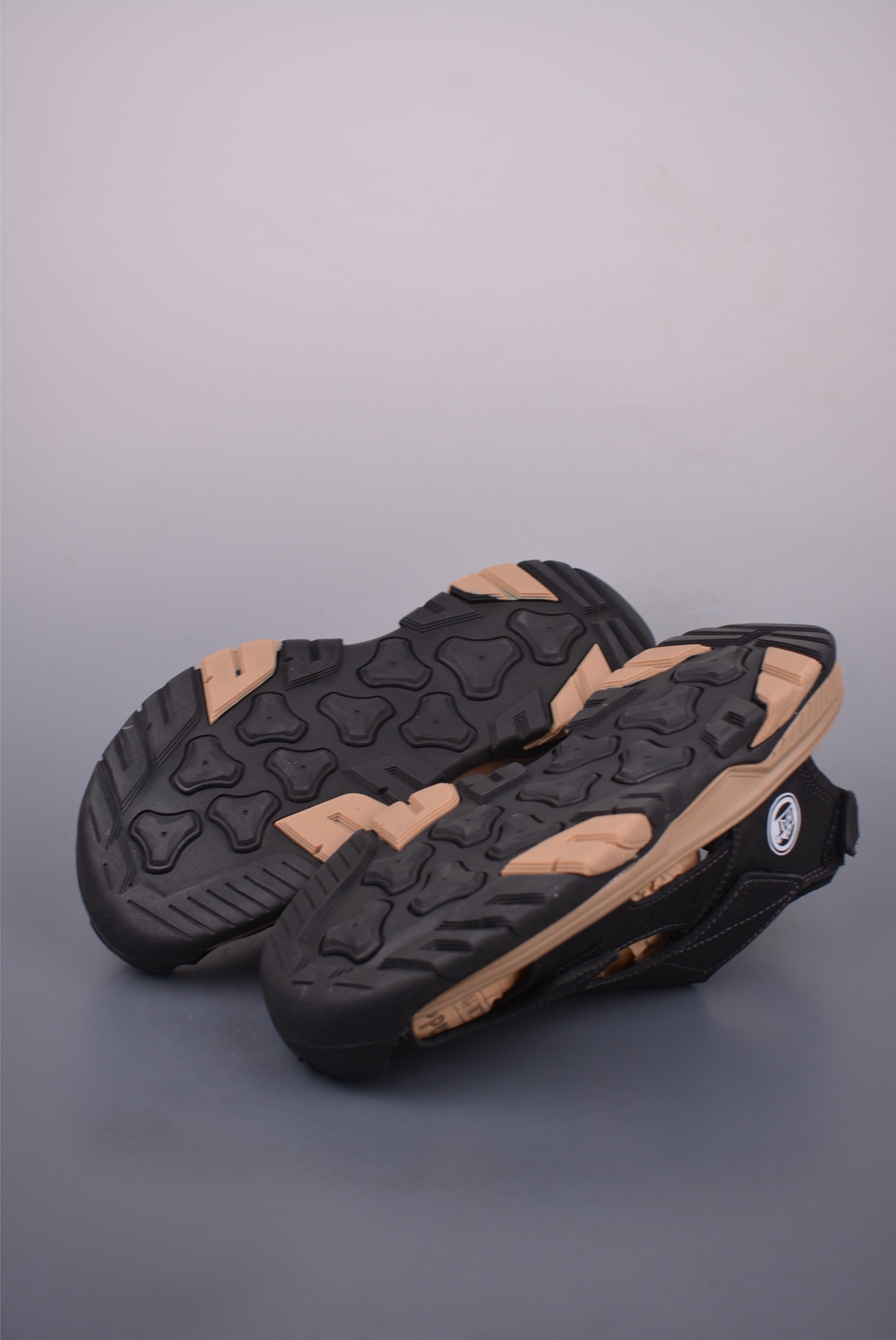 CAT Men's Outdoor Closed Toe Sport Sandals Breathable Leather Beach Shoes 4 i1751497764659 8810 0 2