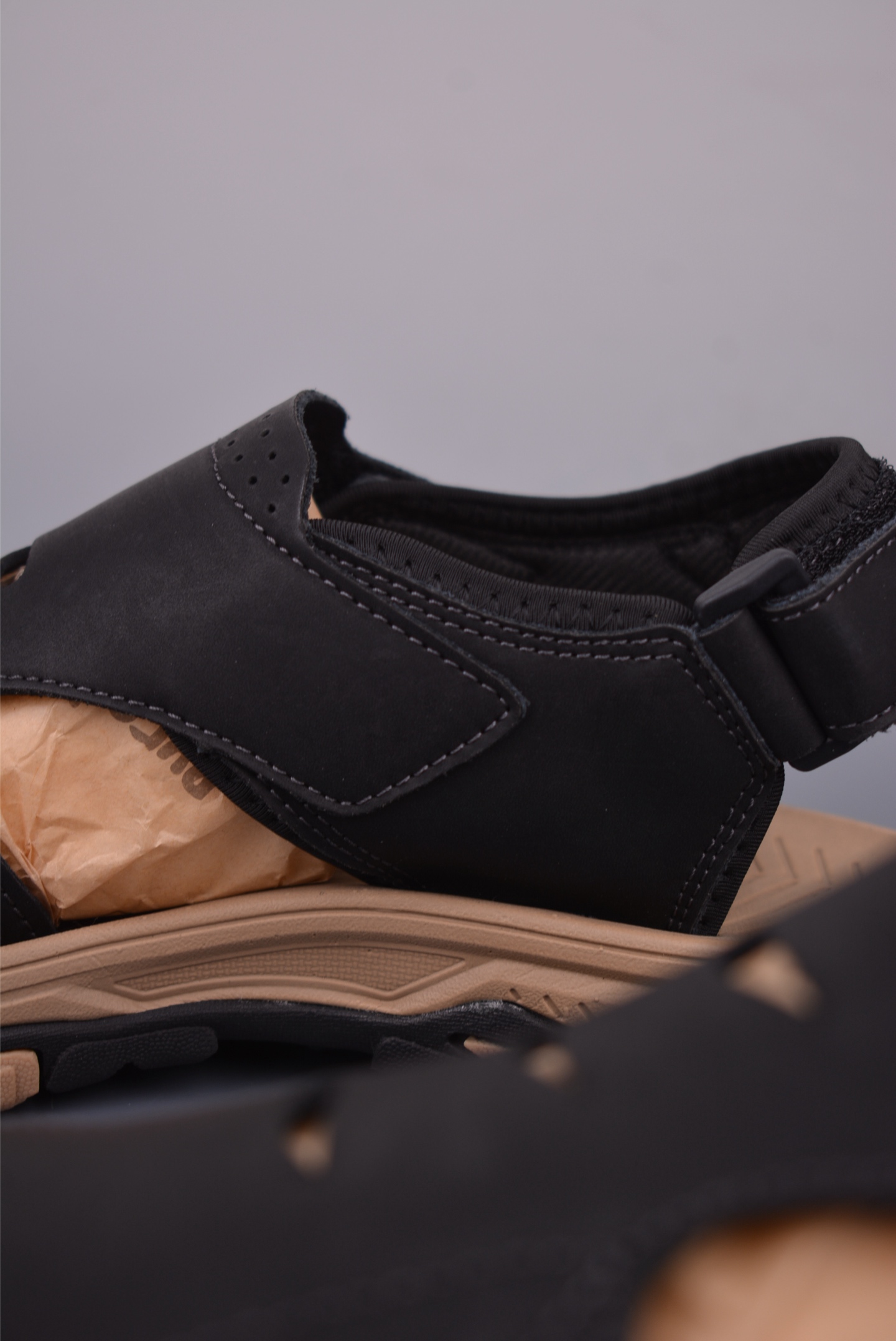 CAT Men's Outdoor Closed Toe Sport Sandals Breathable Leather Beach Shoes 9 i1751497764704 8296 0 7