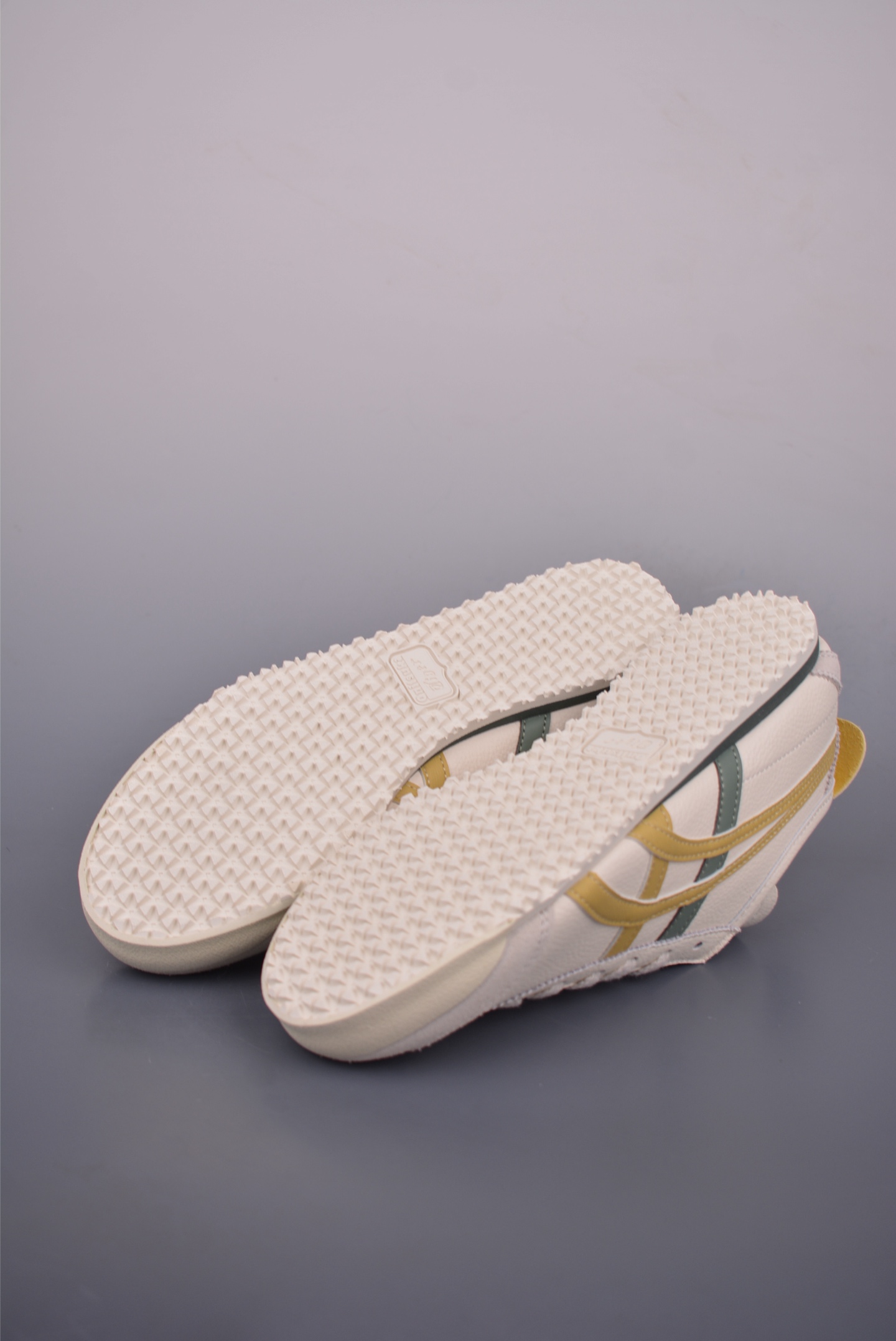 Onitsuka Tiger MEXICO 66 Cream/Gold Leather Sneakers - Authentic Quality 3 i1751581876375 410 0 2