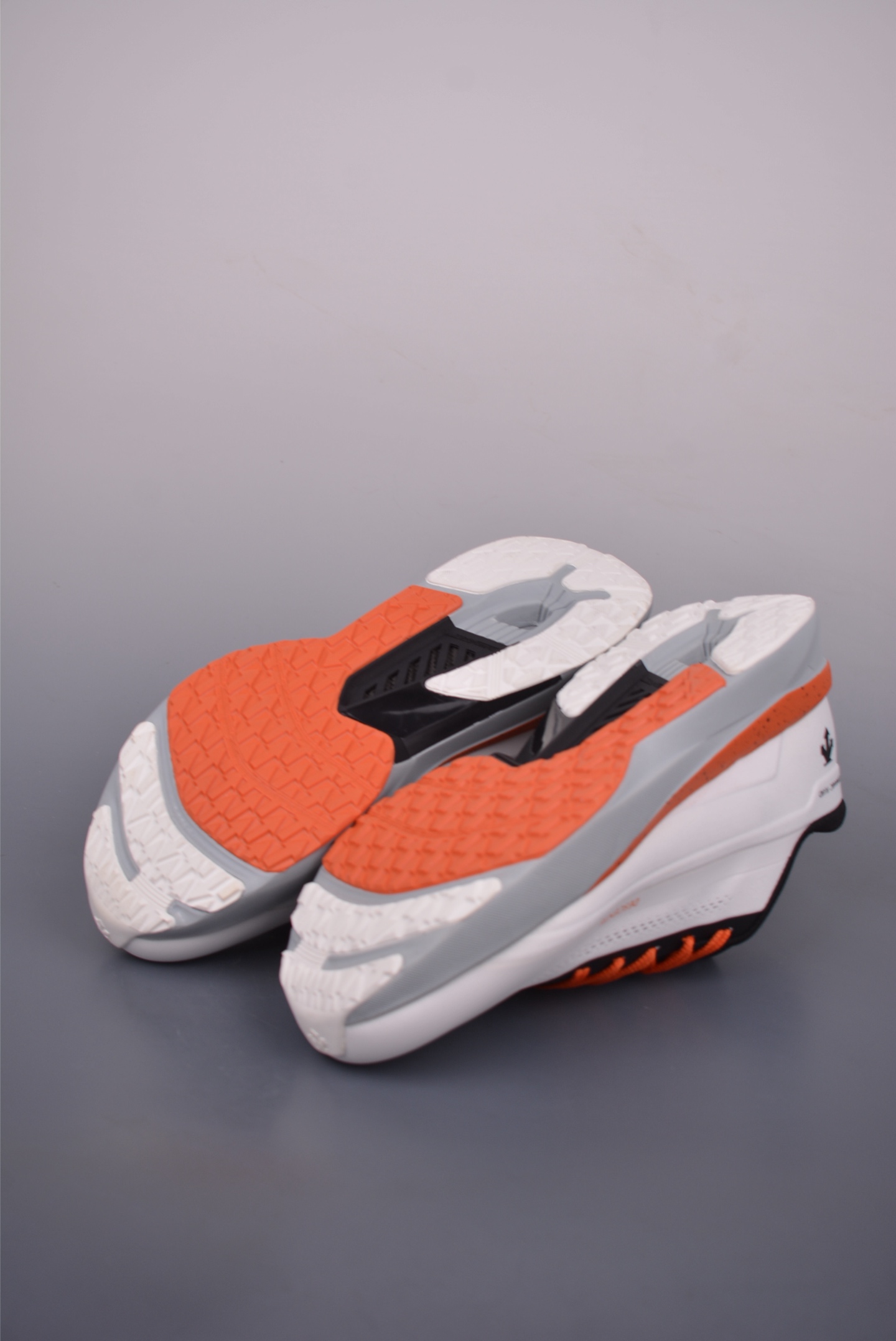 Descente Duaite 2.0 Men's Trail Running Shoes - Lightweight Hiking Footwear 3 i1751582471676 5432 0 2