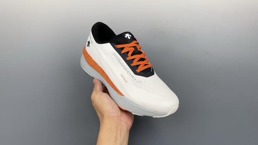 Descente Duaite 2.0 Waterproof Trail Running Shoes for Men