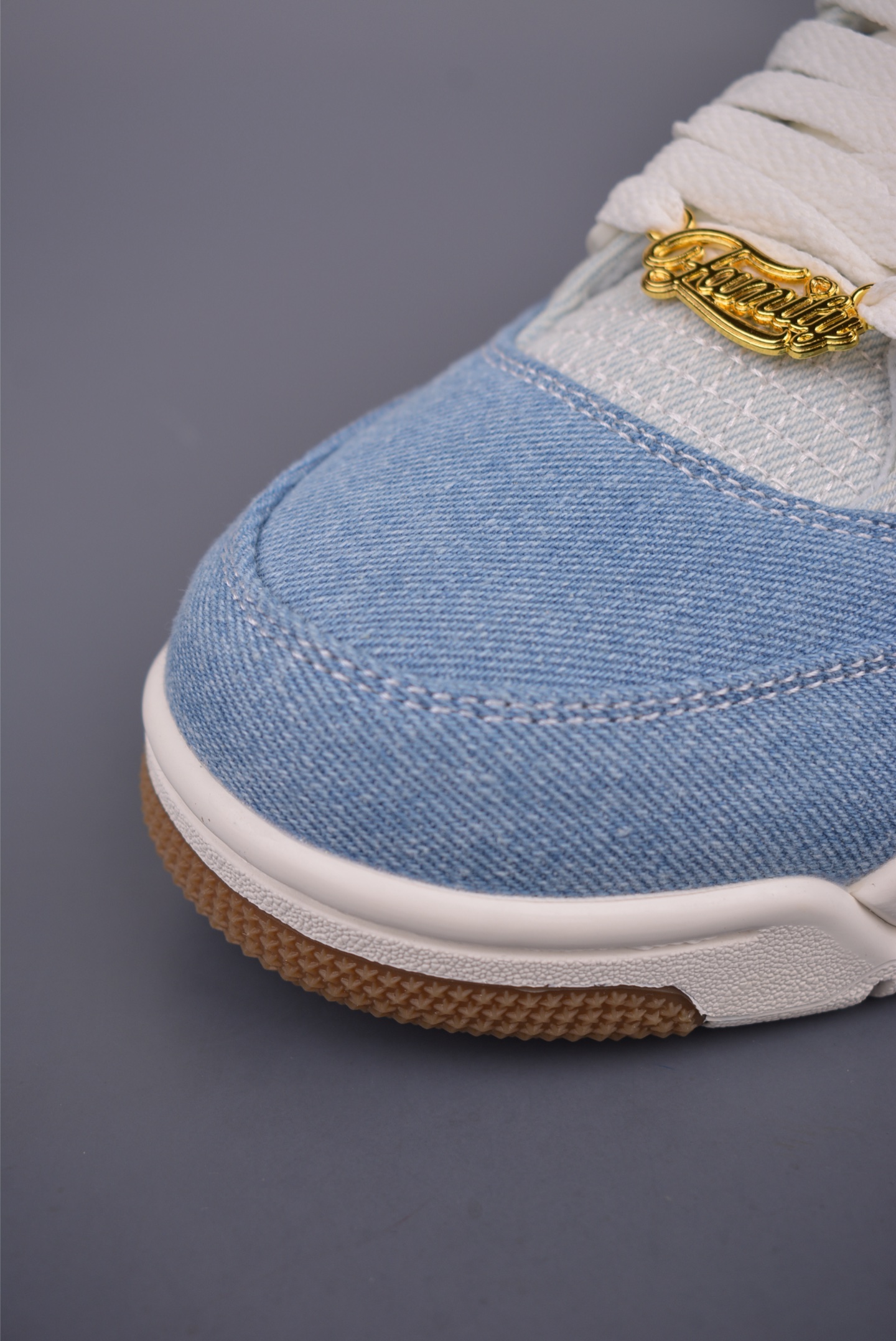 Air Jordan 4 Retro: Stylish Denim Sneakers for the Ultimate Comfort and Style 6 i1751582714768 1284 0 5