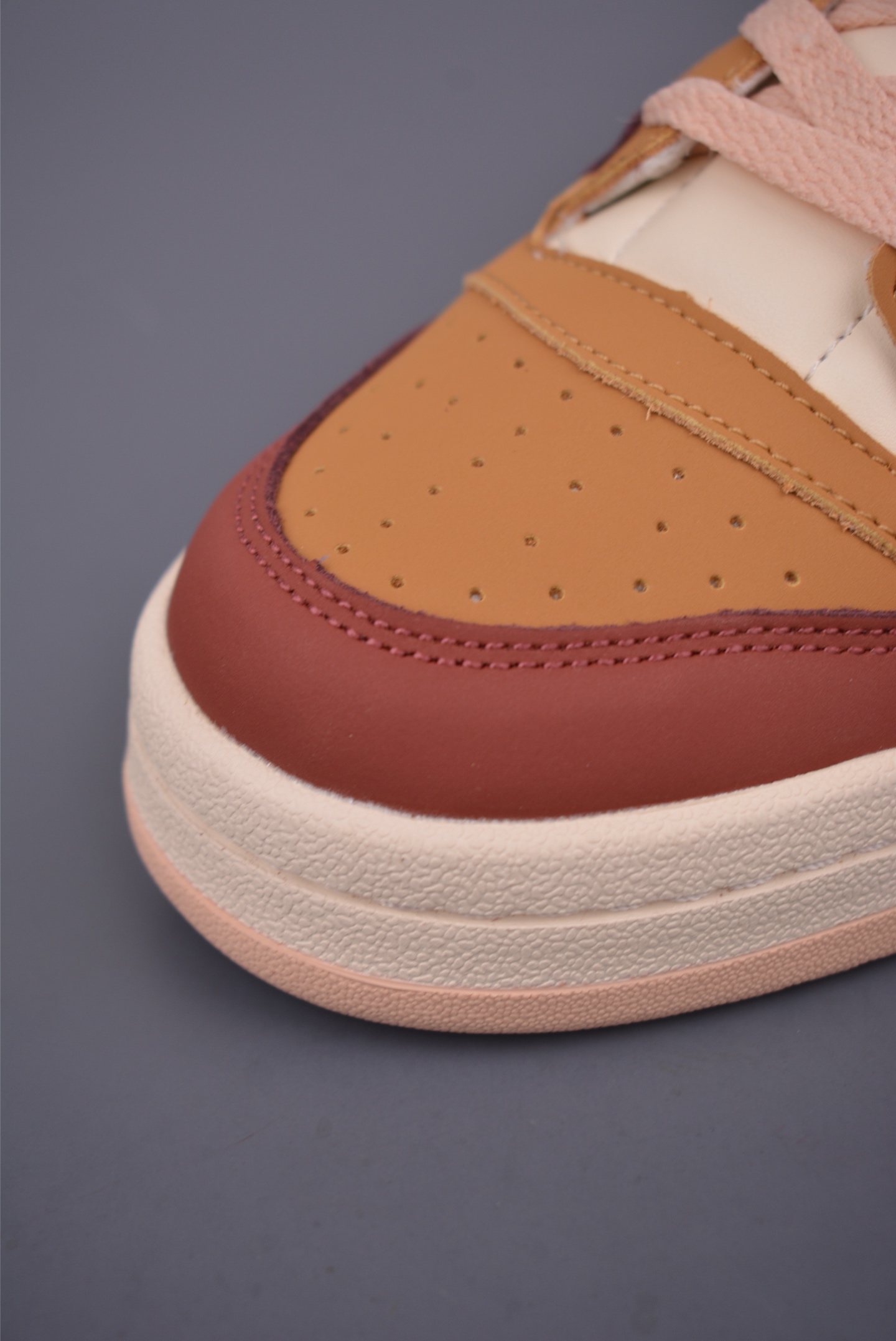 Adidas Forum Low CL Sneakers - Retro Style, Comfortable, and Versatile 7 i1751583027813 5305 0 5