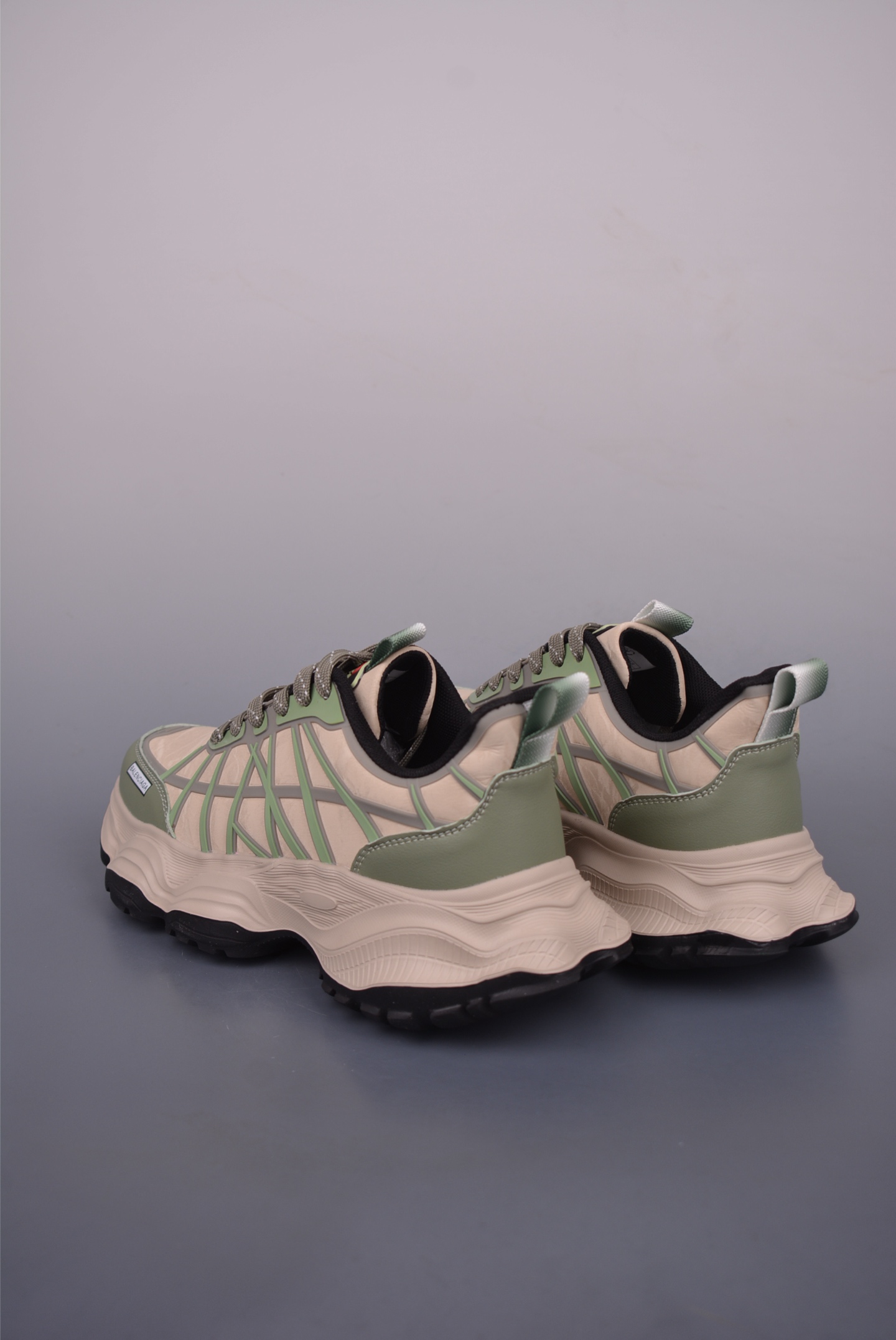 Balenciaga 23SS Sneaker: Low-Top Casual Sneakers in Rose Pink and Black 3 i1751583378989 1634 0 1
