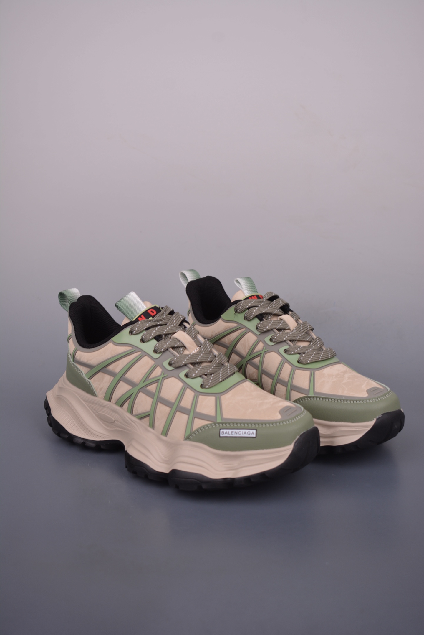 Balenciaga 23SS Sneaker: Low-Top Casual Sneakers in Rose Pink and Black 2 i1751583378999 4101 0 0