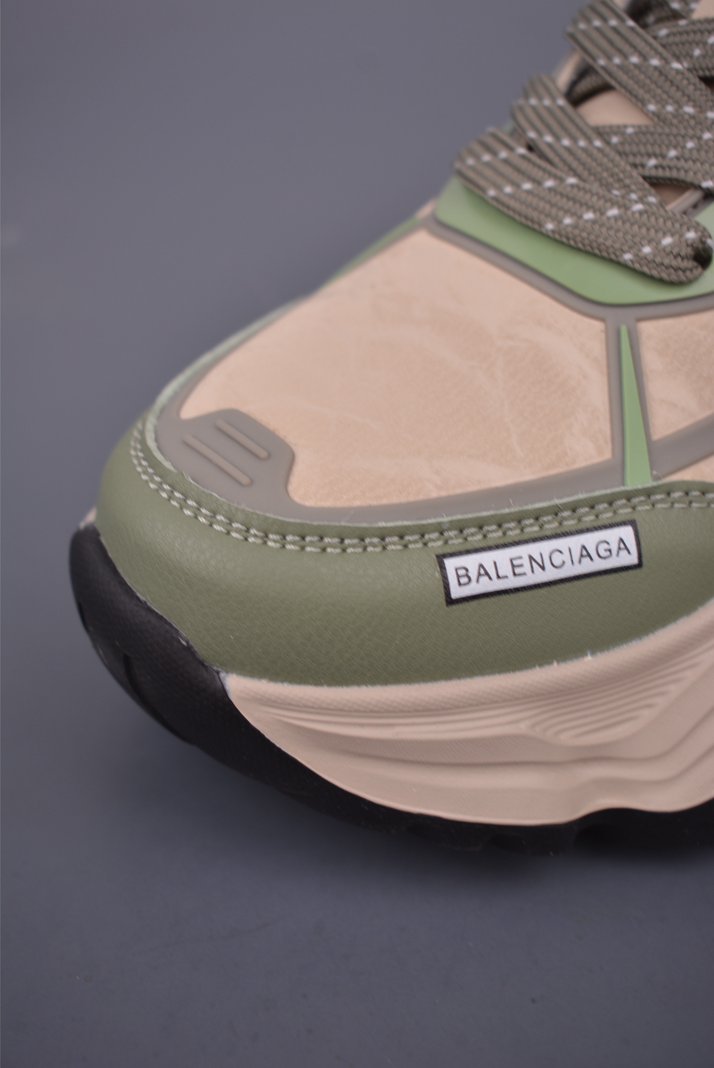 Balenciaga 23SS Sneaker: Low-Top Casual Sneakers in Rose Pink and Black 7 i1751583379009 8055 0 5