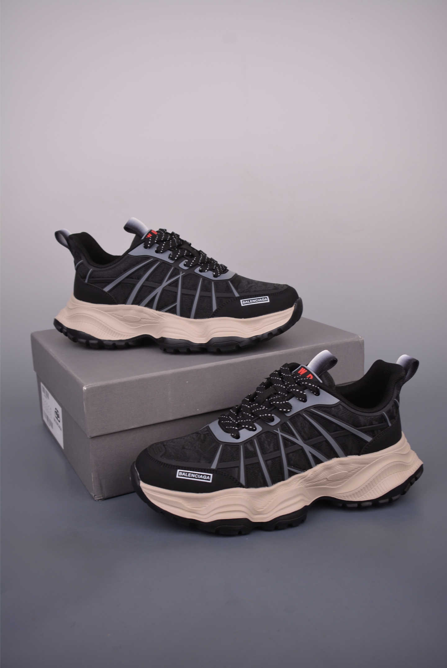 Balenciaga 23SS Rose Pink/Black Low-Top Sneakers - Stylish & Comfortable 6 i1751583401227 8249 0 4