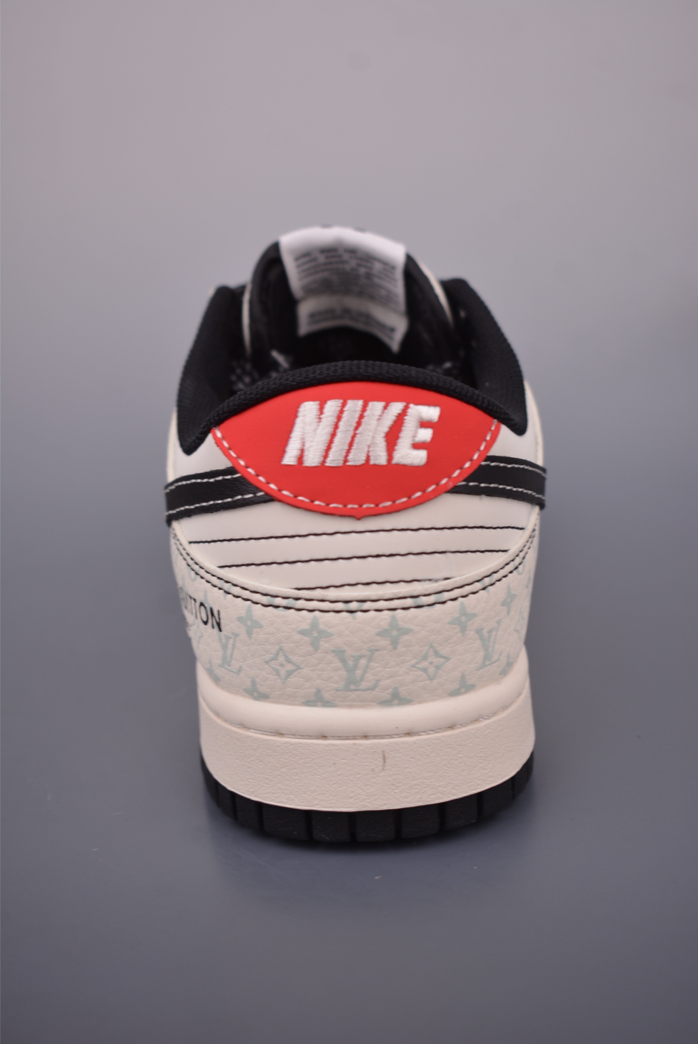 Nike SB Dunk Low Louis Vuitton Collab Premium Leather Sneakers 4 i1751583602751 6407 0 3