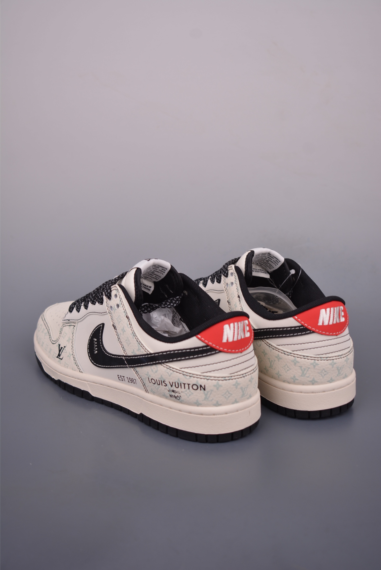 Nike SB Dunk Low Louis Vuitton Collab Premium Leather Sneakers 2 i1751583609022 6860 0 1