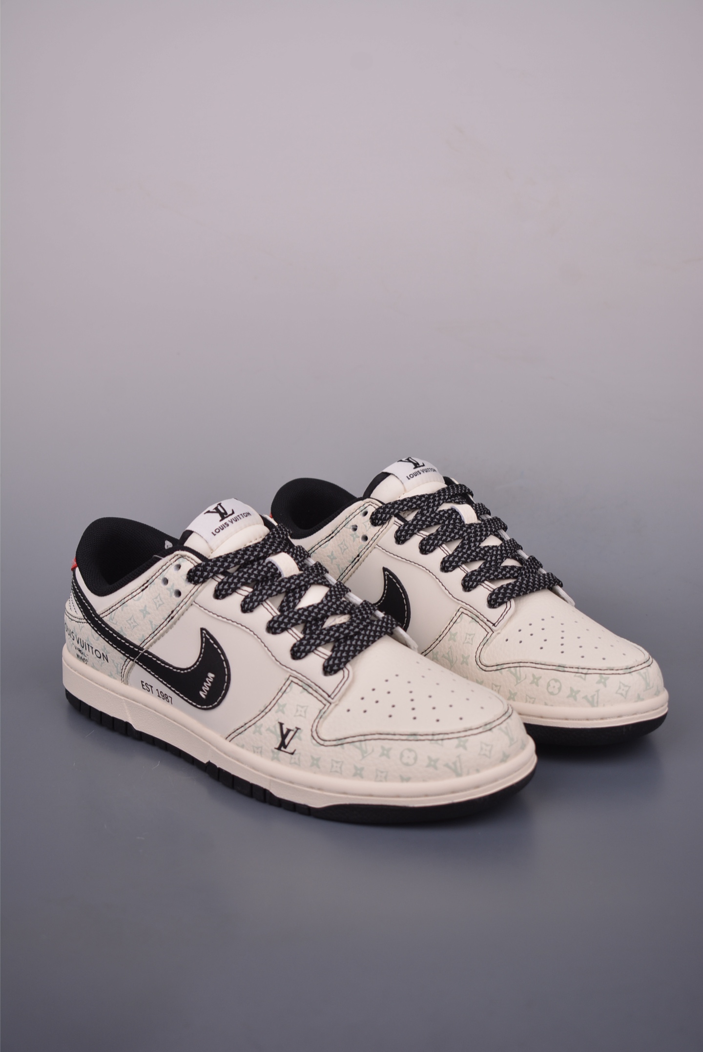 Nike SB Dunk Low Louis Vuitton Collab Premium Leather Sneakers 1 i1751583609044 3128 0 0