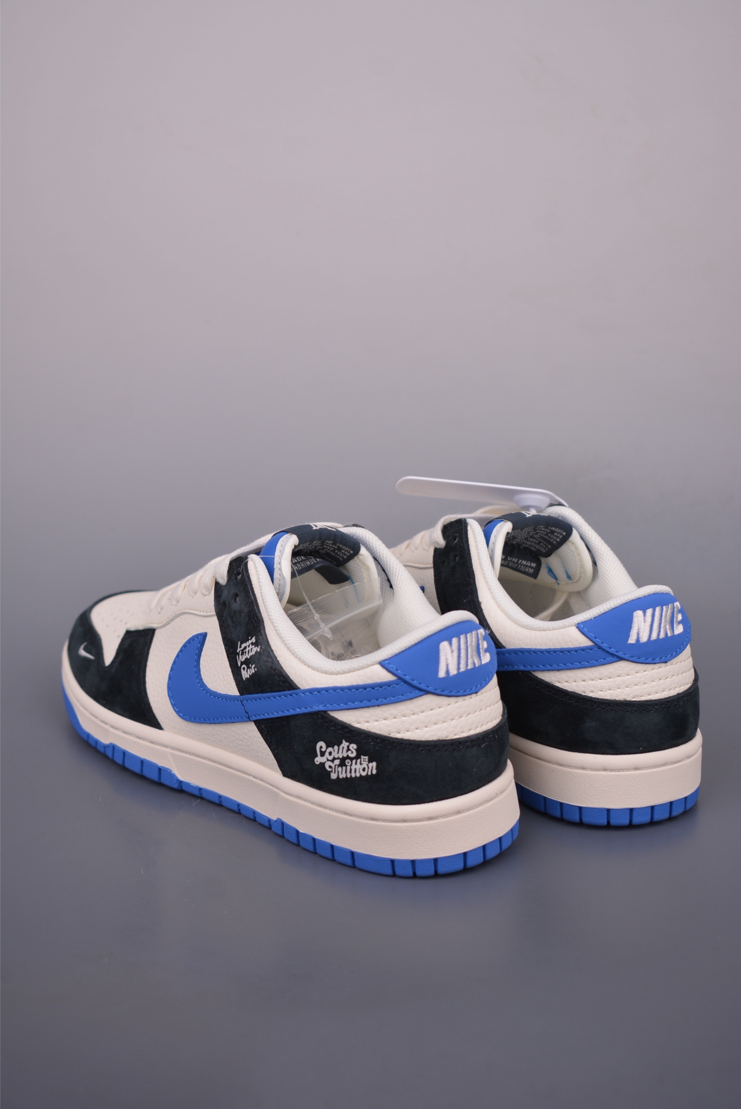 Nike SB Dunk Low Louis Vuitton Collaboration Premium Sneakers 3 i1751583662267 2978 0 1