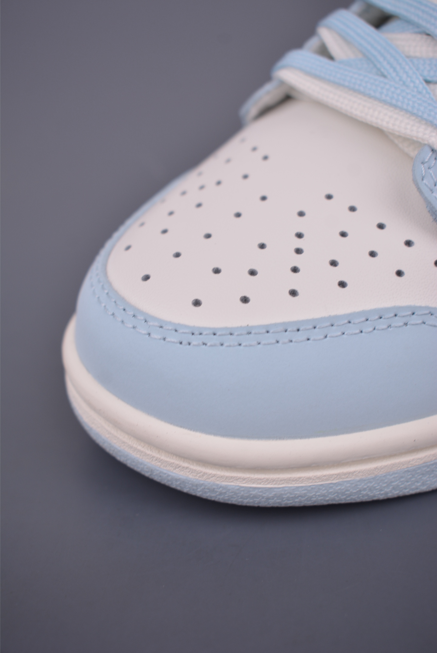 Nike SB Dunk Low 'Just Do It' Premium Leather Sneakers - Women's Sizes 7 i1751583763051 9884 0 5
