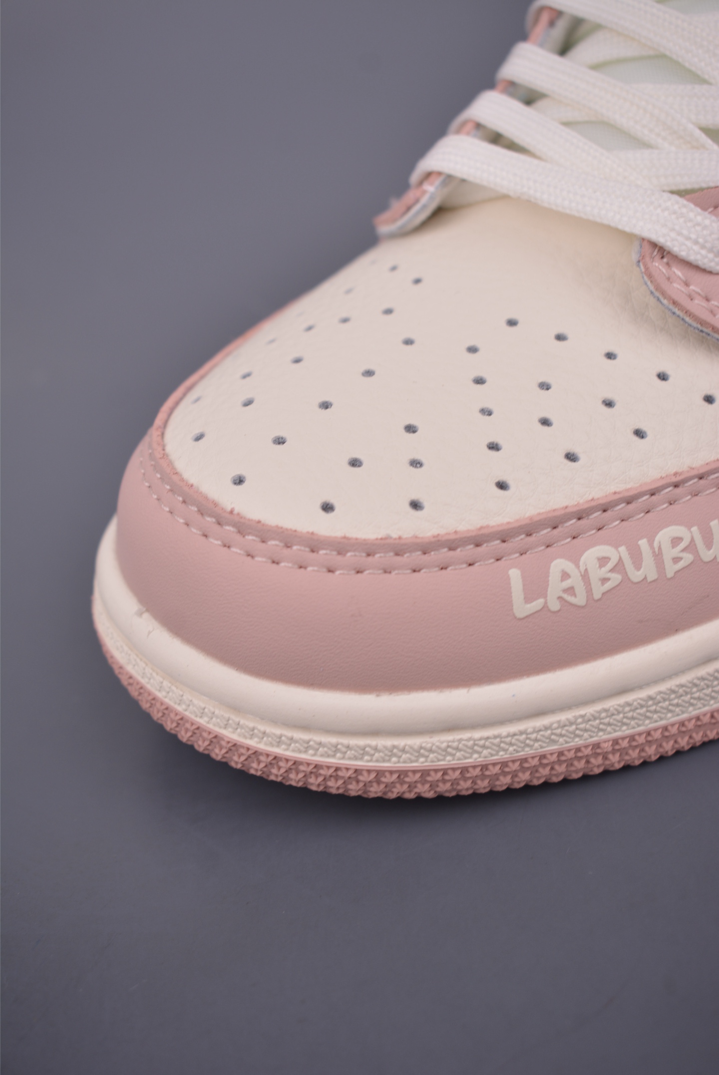 260 Fragment x Travis Scott x LUBUBU Air Jordan 1 Low 三方联名倒钩 XB1979-011-Chinese UA Cheap High Quatity Brand Clothes Bags handbags Sneakers wholesale wholesaler seller from China Factory suppliers Fashion Clothing Shoes best Quality Beautiful Price 260 Fragment x Travis Scott x LUBUBU Air Jordan 1 Low 三方联名倒钩 XB1979-011