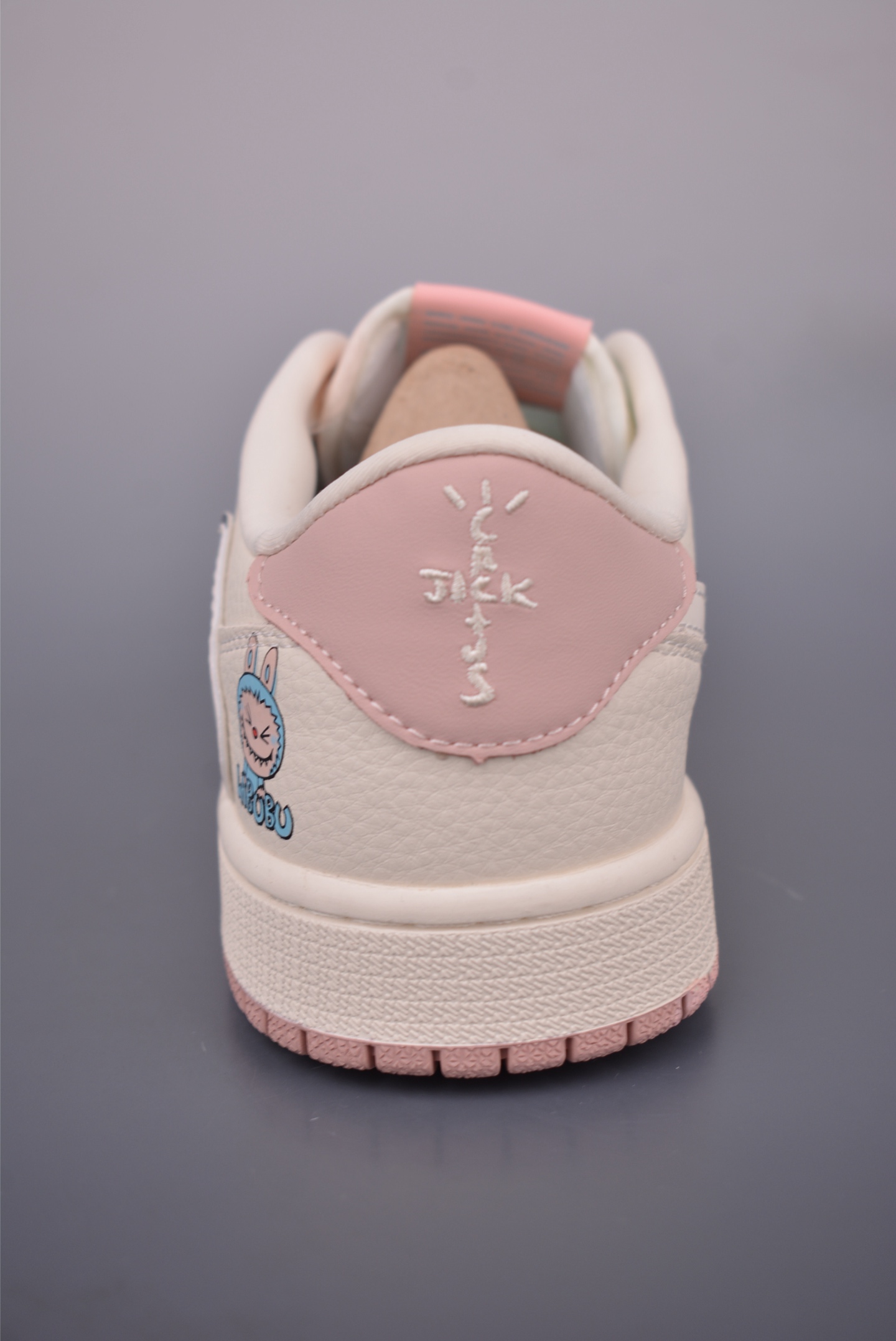 260 Fragment x Travis Scott x LUBUBU Air Jordan 1 Low 三方联名倒钩 XB1979-011-Chinese UA Cheap High Quatity Brand Clothes Bags handbags Sneakers wholesale wholesaler seller from China Factory suppliers Fashion Clothing Shoes best Quality Beautiful Price 260 Fragment x Travis Scott x LUBUBU Air Jordan 1 Low 三方联名倒钩 XB1979-011