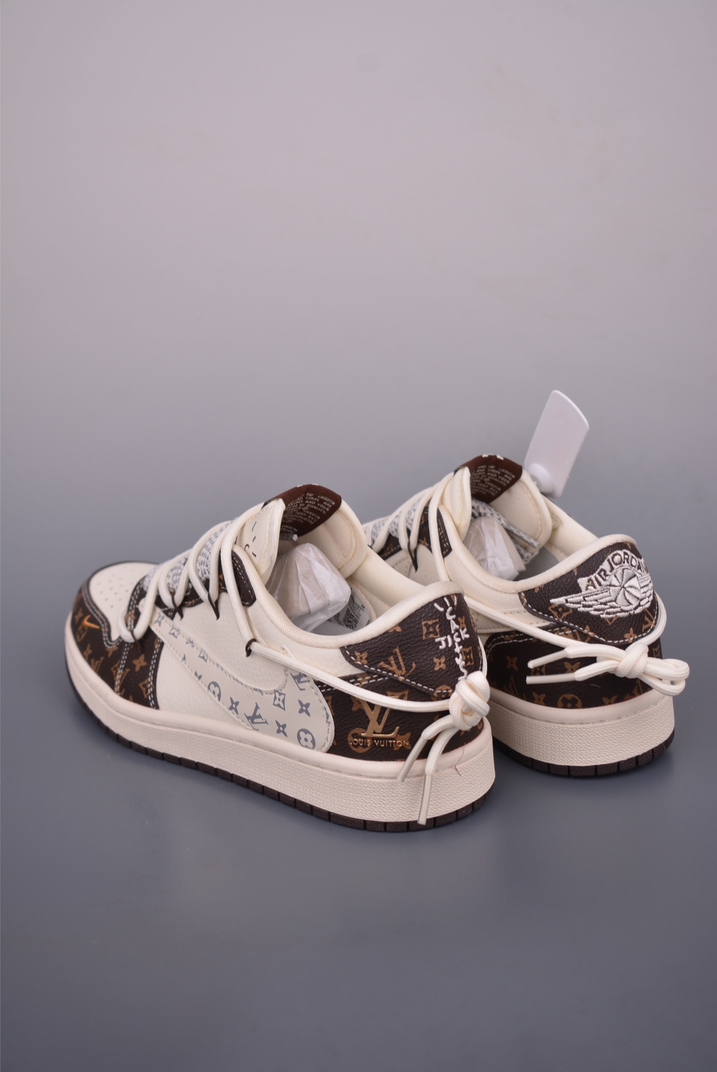 300 纯原大厂出品 极力推荐 LV联名 解构绑带 DM6868-101-Chinese UA Cheap High Quatity Brand Clothes Bags handbags Sneakers wholesale wholesaler seller from China Factory suppliers Fashion Clothing Shoes best Quality Beautiful Price 300 纯原大厂出品 极力推荐 LV联名 解构绑带 DM6868-101