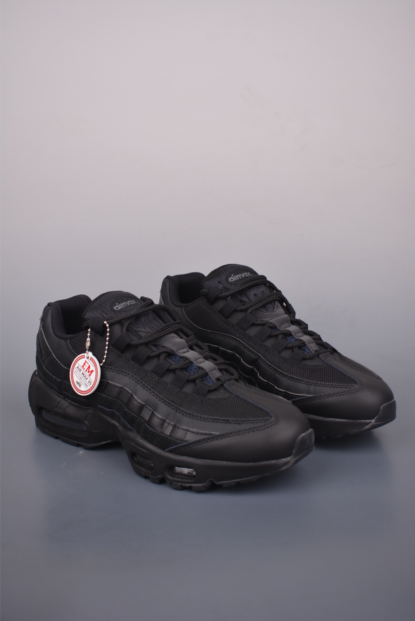 Nike Air Max 95: Comfortable, Breathable, and Durable Running Shoes 2 i1751659646759 3524 0 0
