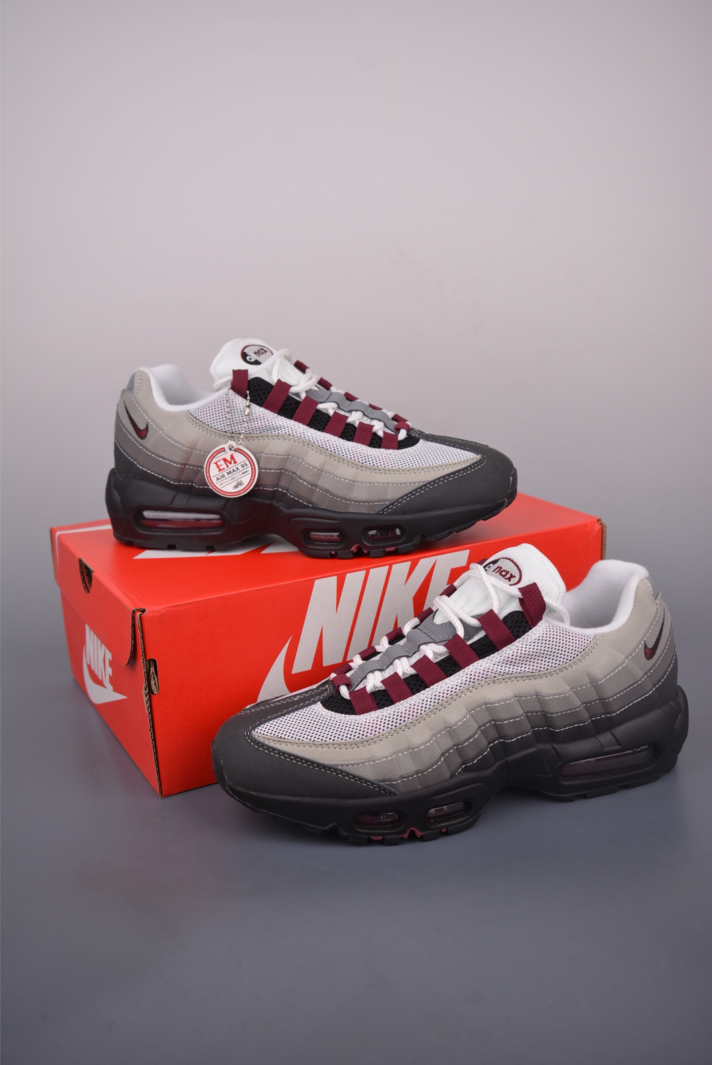 Nike Air Max 95: Cushioned Running Shoes for Trendsetters - Style DQ9001 002 6 i1751659705441 3899 0 4