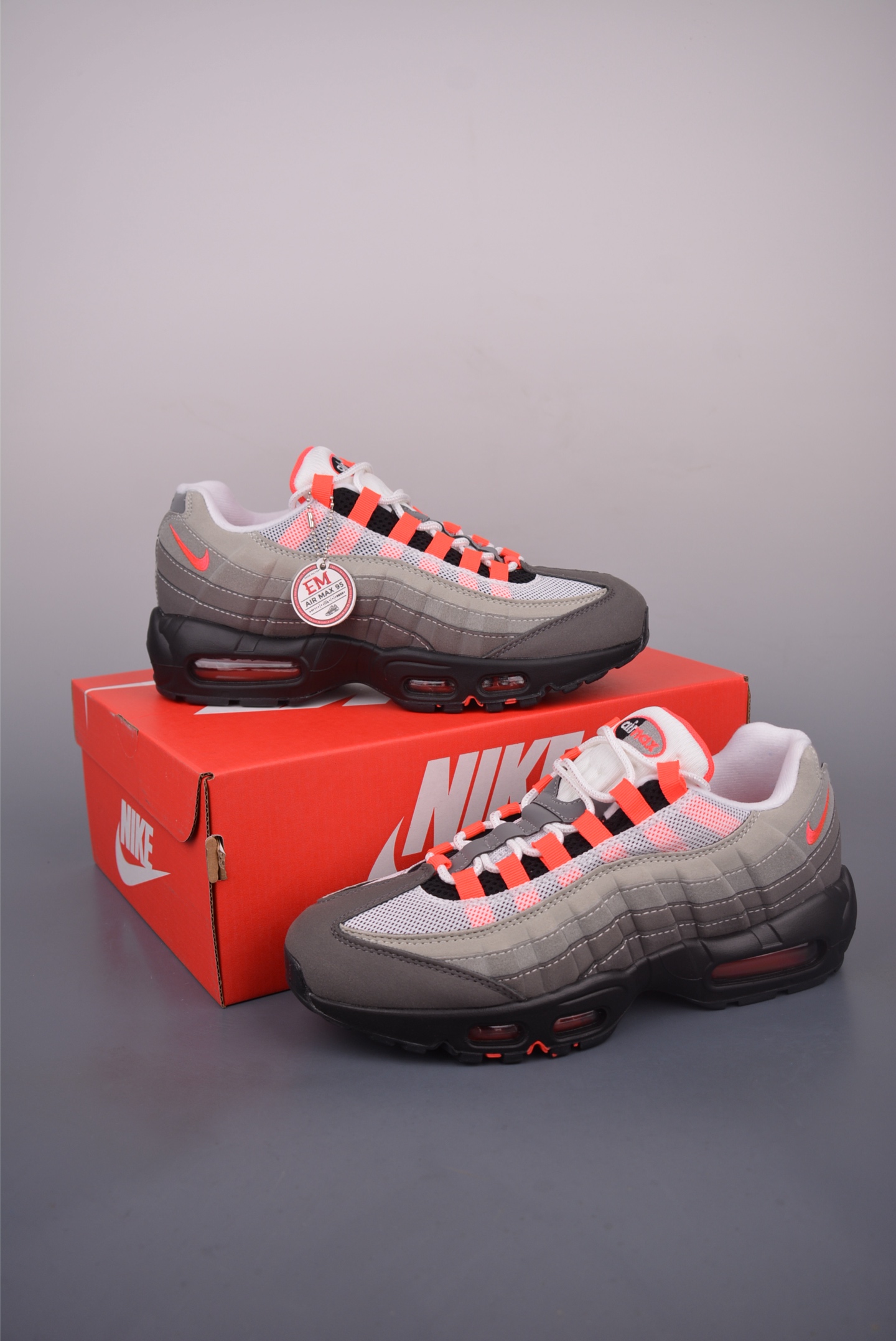 Nike Air Max 95: Iconic Design, Cushioned Comfort, and Versatile Style 6 i1751659757500 7208 0 4